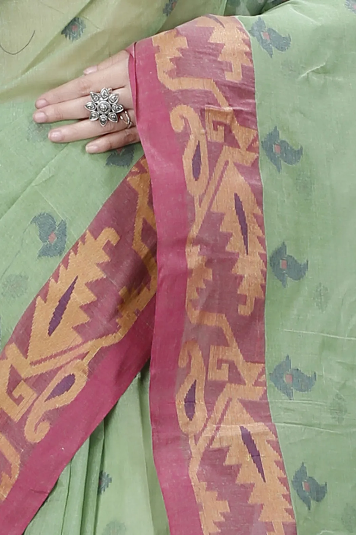 DipDiya Pure Cotton Green Nripa Classic Grace Tant Sarees