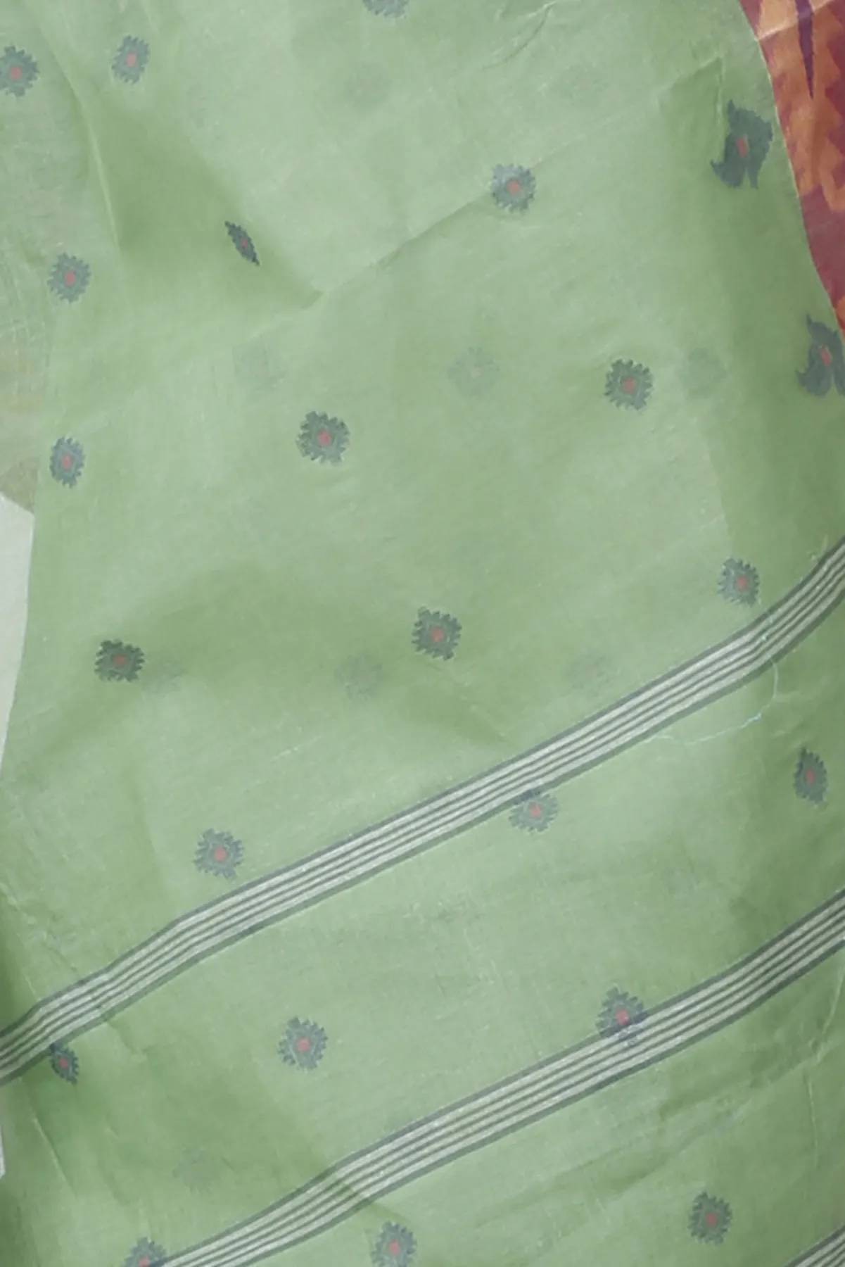 DipDiya Pure Cotton Green Nripa Classic Grace Tant Sarees