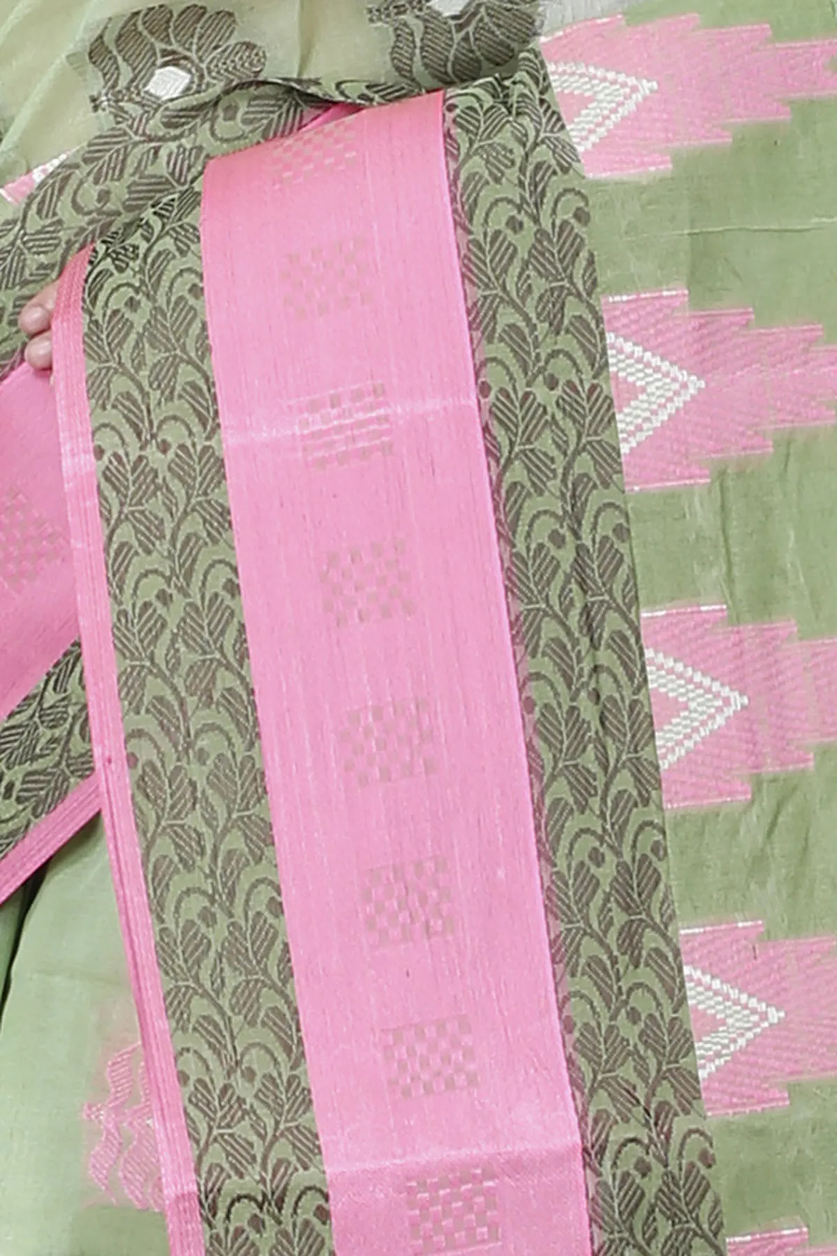 DipDiya Pure Cotton Green Nuri Elegant by Tradition Tant Sarees
