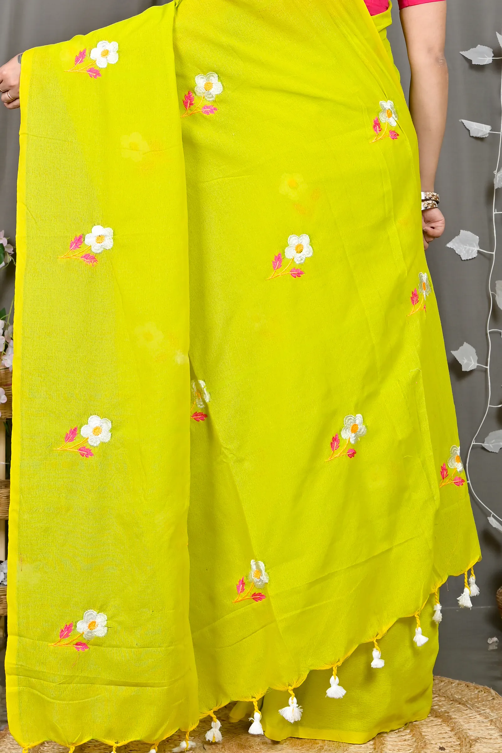 DipDiya Pure Cotton Green Paray Artisan Crafted Embroidery Handloom sarees
