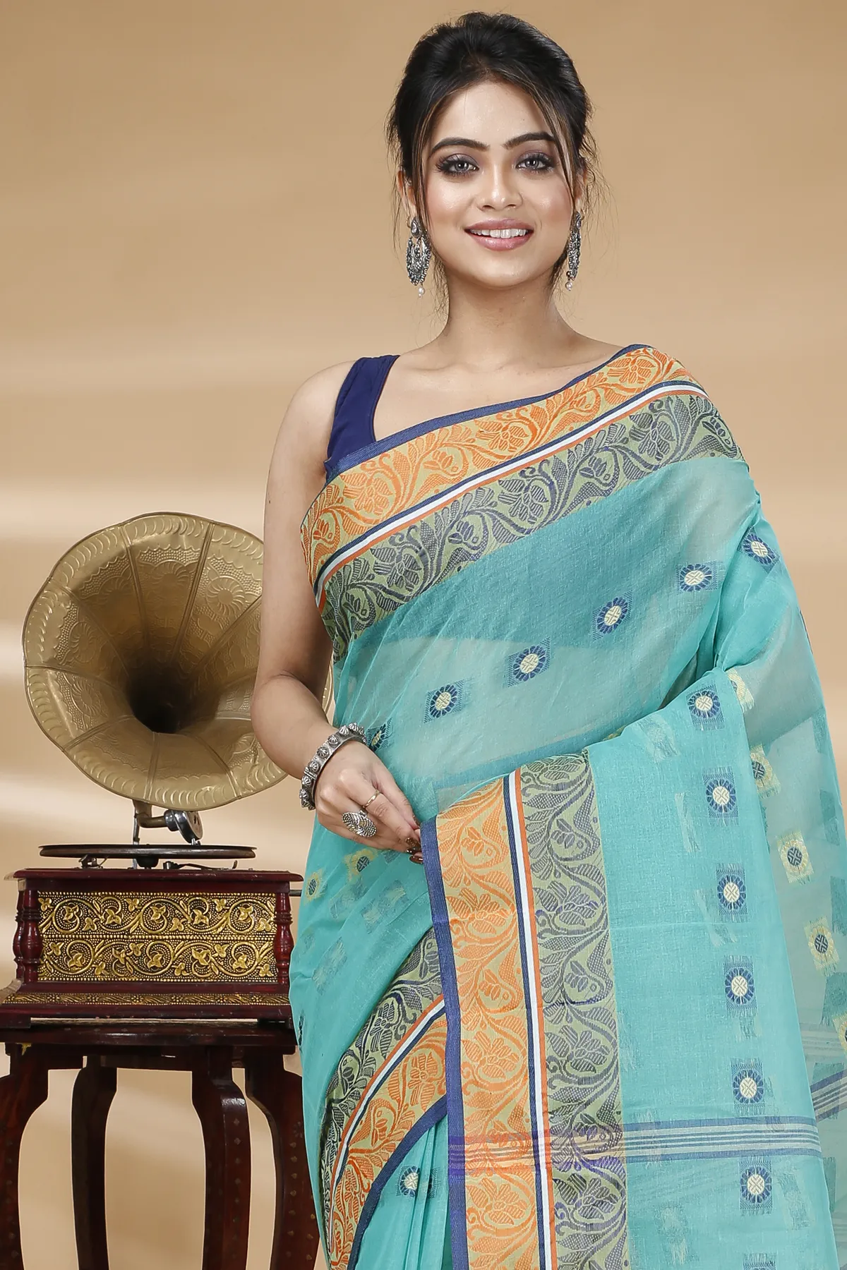 DipDiya Pure Cotton Green Pushti Desiging The Bengali Classic Tant Sarees