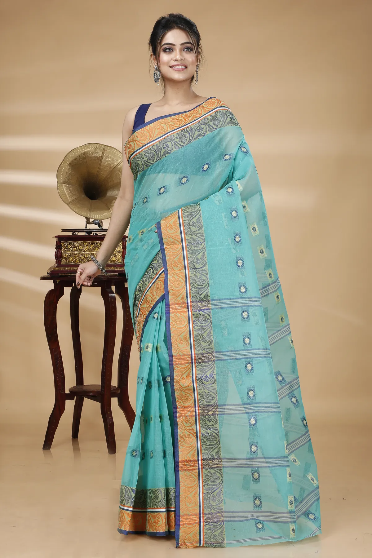 DipDiya Pure Cotton Green Pushti Desiging The Bengali Classic Tant Sarees