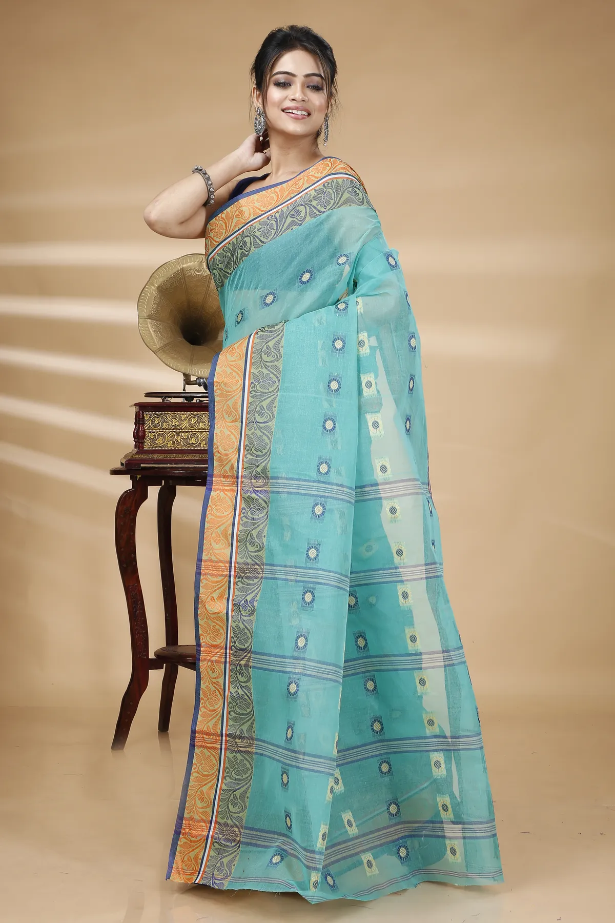 DipDiya Pure Cotton Green Pushti Desiging The Bengali Classic Tant Sarees