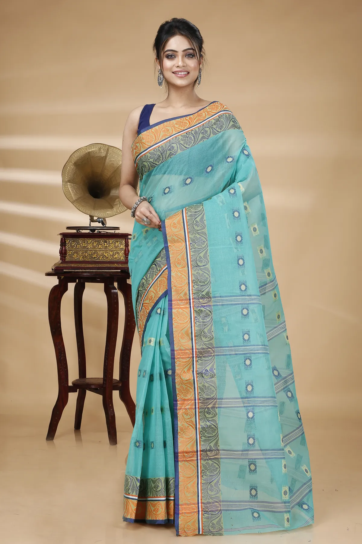 DipDiya Pure Cotton Green Pushti Desiging The Bengali Classic Tant Sarees