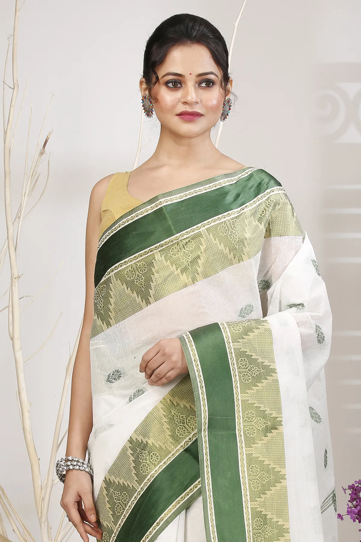 DipDiya Pure Cotton Green Sadasob Handcrafted Elegance Tant Sarees