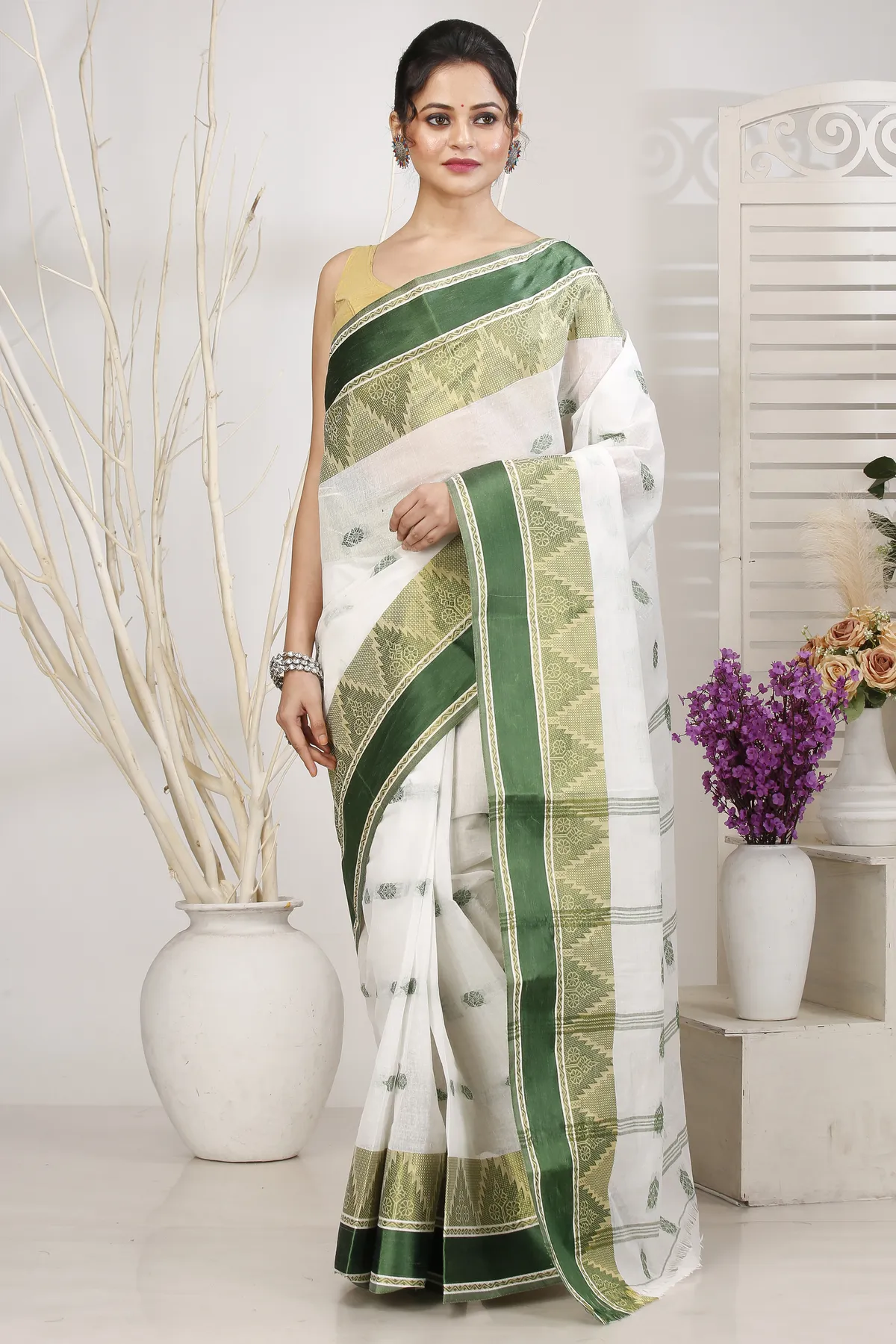 DipDiya Pure Cotton Green Sadasob Handcrafted Elegance Tant Sarees