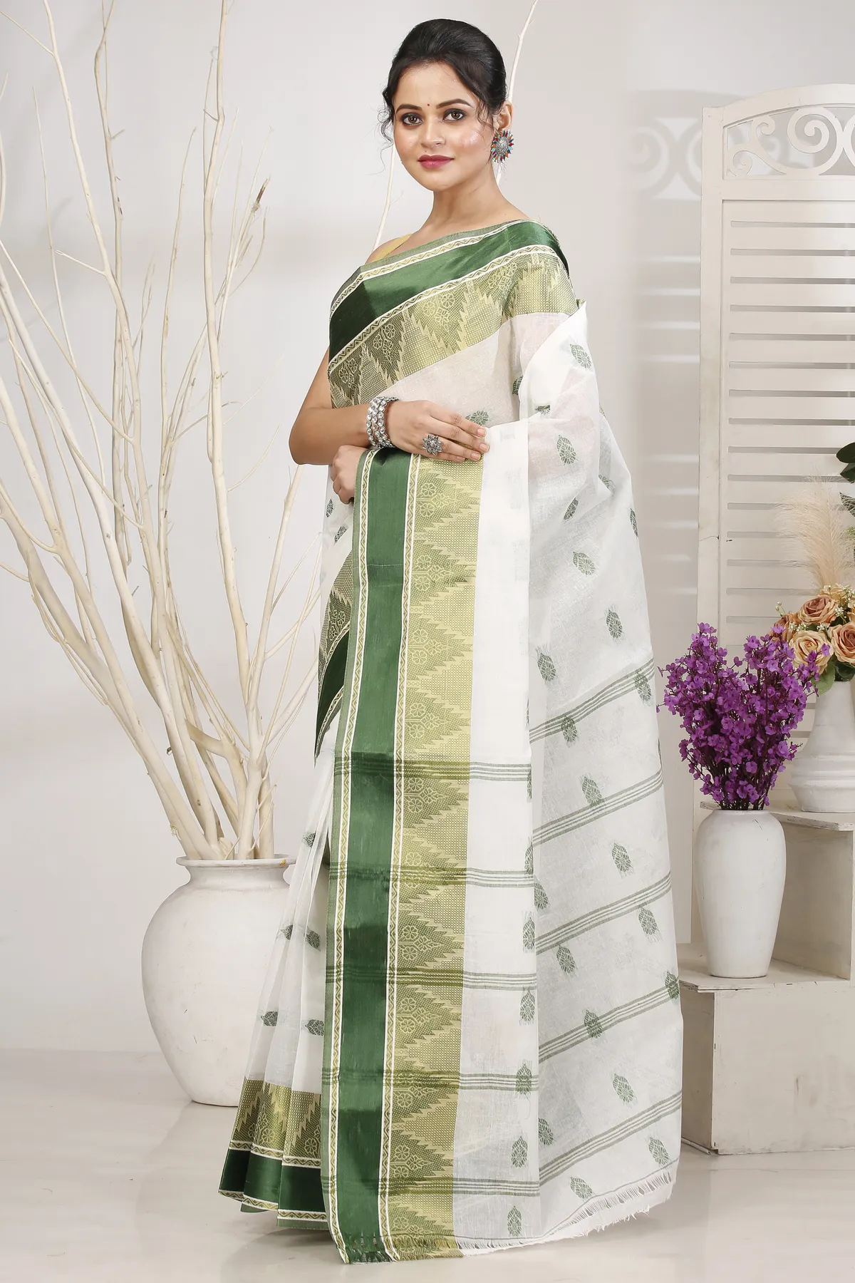 DipDiya Pure Cotton Green Sadasob Handcrafted Elegance Tant Sarees