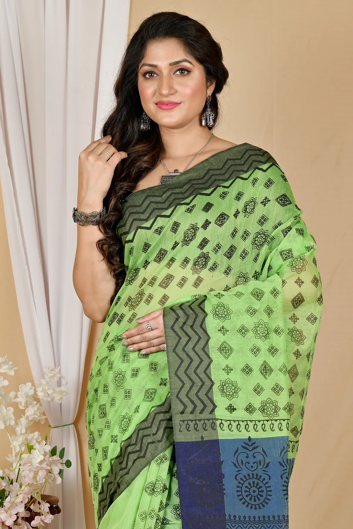DipDiya Pure Cotton Green Senak Stories of Bengal Printed Handloom Sarees