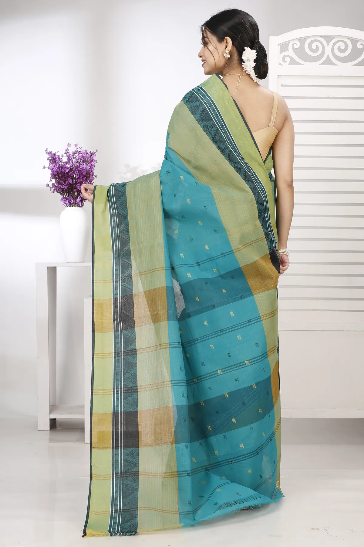 DipDiya Pure Cotton Green Suto Tradition in Every Thread Tant Sarees