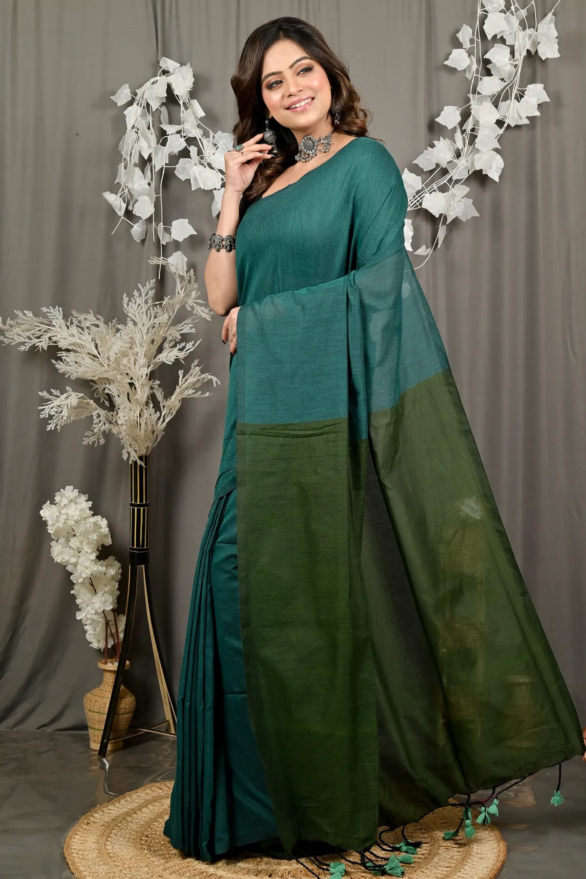 DipDiya Pure Cotton Green ThanKhaditu Elegant by Tradition Handloom Sarees