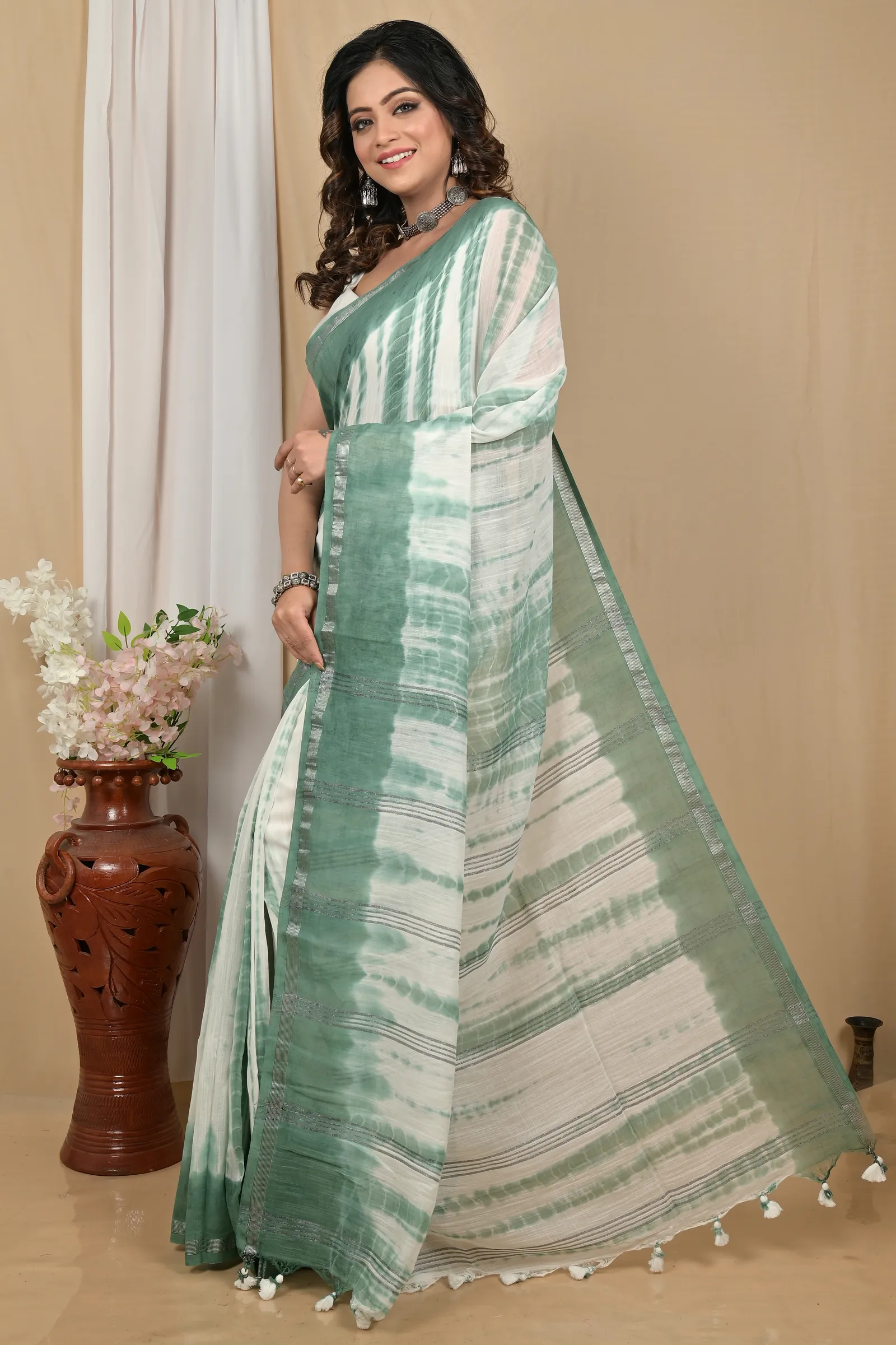 DipDiya Pure Cotton Green White Achmol Crafted by Artisans Badhni Dye Sarees