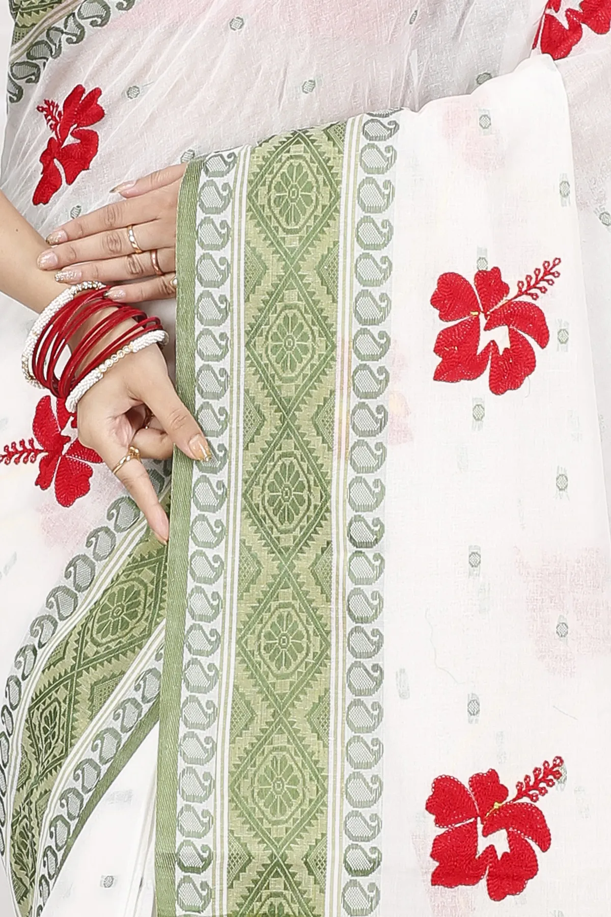 DipDiya Pure Cotton Green White Embi Boysko Jova Threads of Tradition Embroidery Tant Sarees