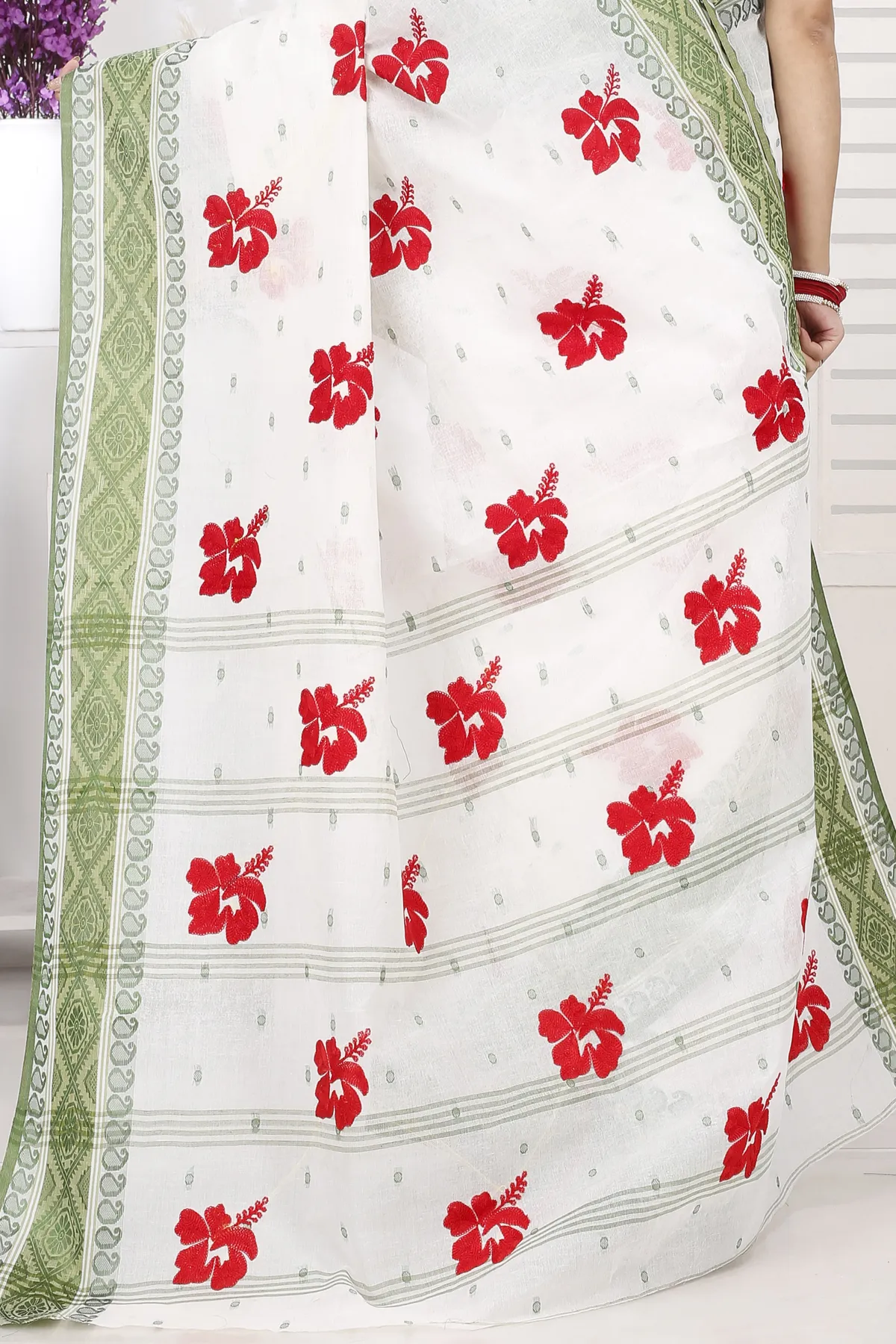 DipDiya Pure Cotton Green White Embi Boysko Jova Threads of Tradition Embroidery Tant Sarees