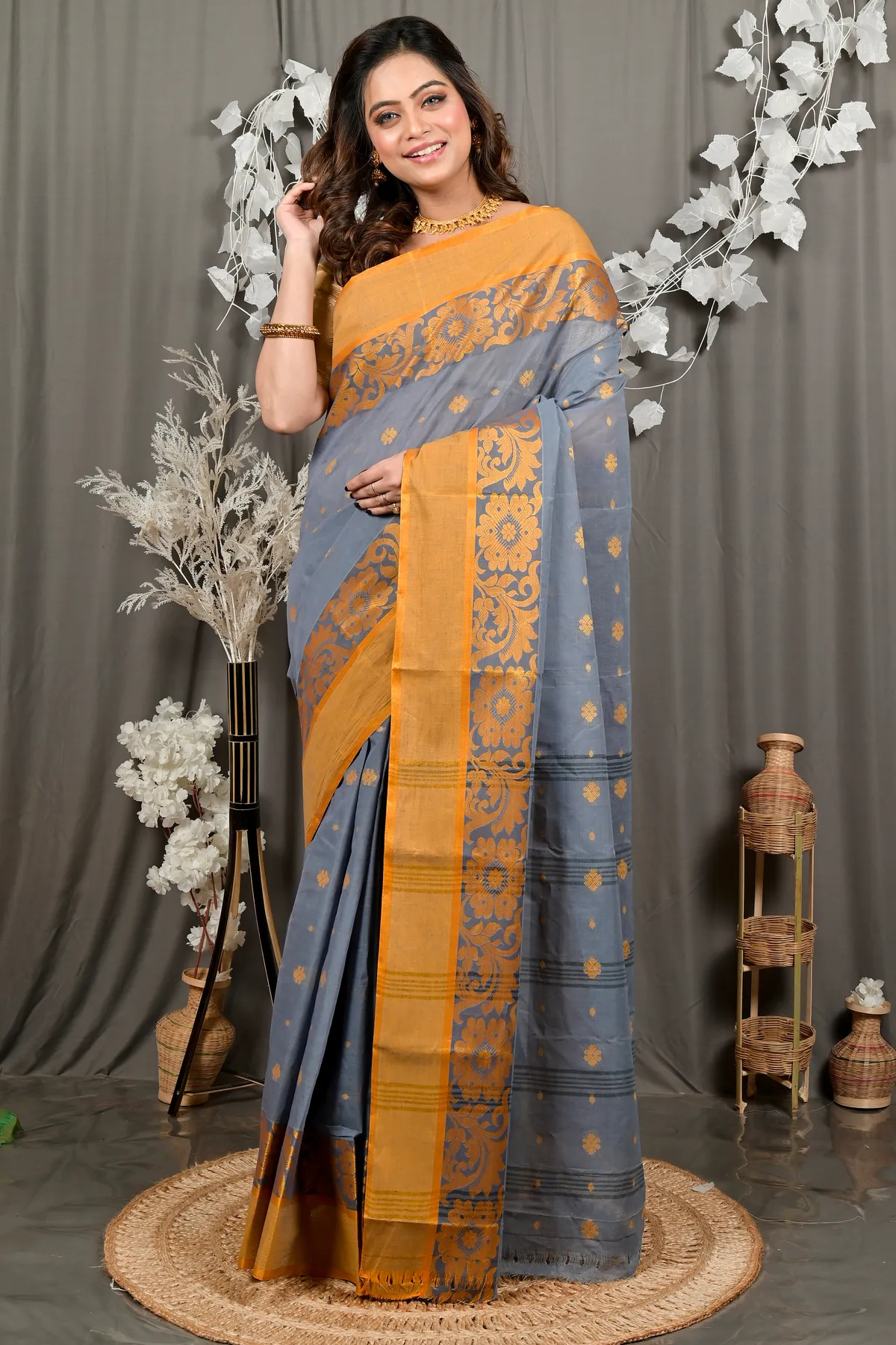 DipDiya Pure Cotton Grey Heruka Loom to Love Tant Sarees
