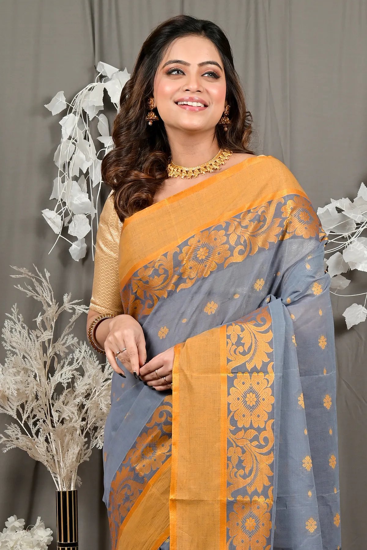 DipDiya Pure Cotton Grey Heruka Loom to Love Tant Sarees