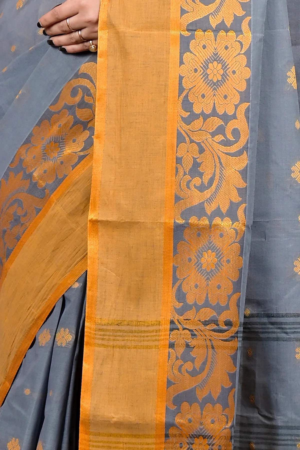 DipDiya Pure Cotton Grey Heruka Loom to Love Tant Sarees