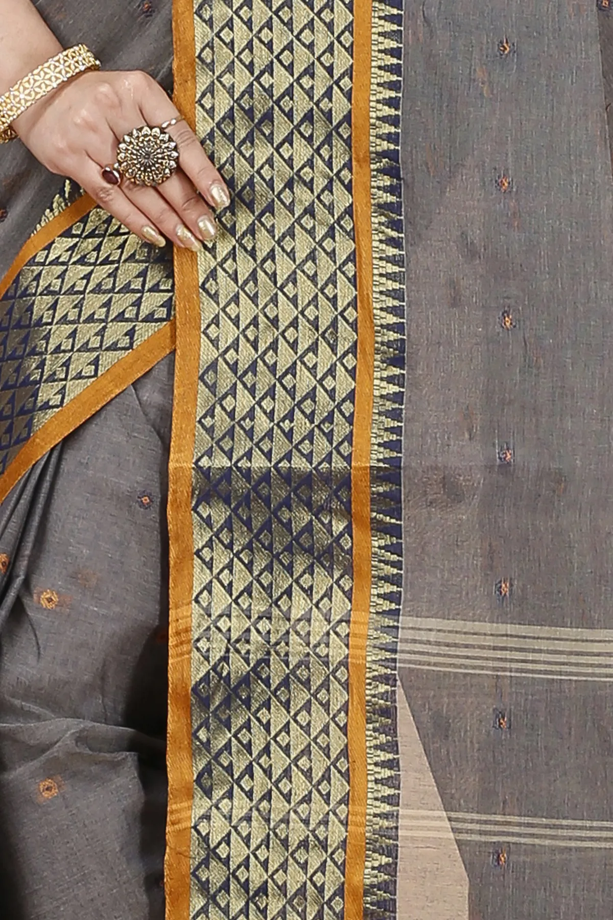 DipDiya Pure Cotton Grey Peral Crafted by Artisans Tant Sarees