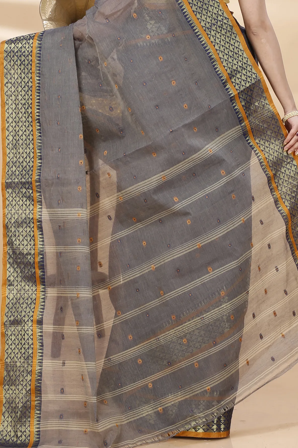 DipDiya Pure Cotton Grey Peral Crafted by Artisans Tant Sarees
