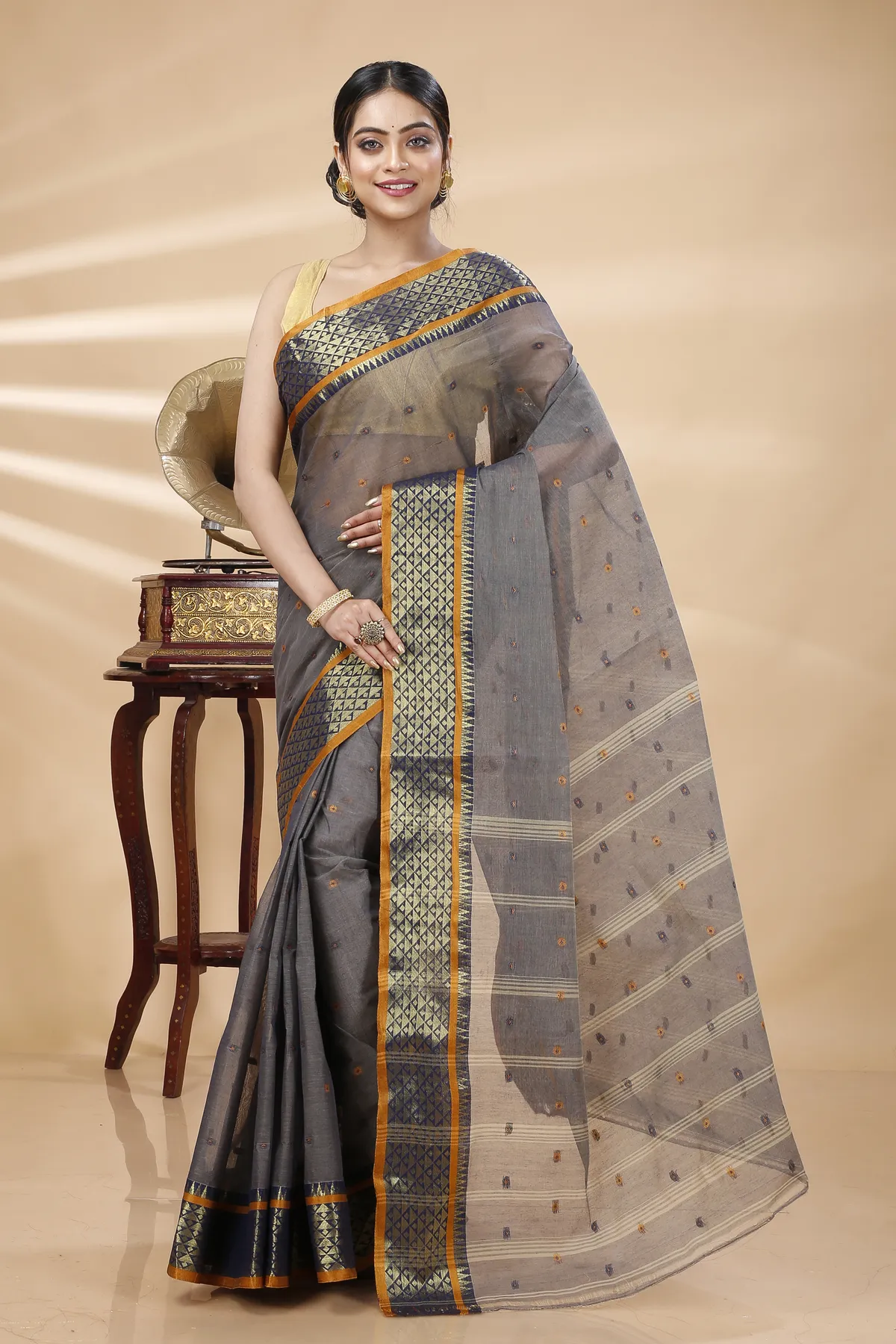 DipDiya Pure Cotton Grey Peral Crafted by Artisans Tant Sarees