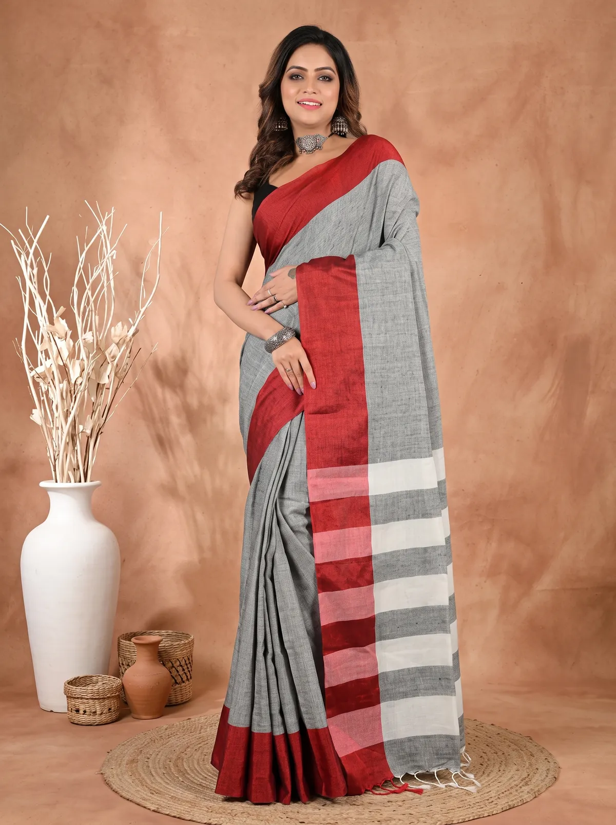 DipDiya Pure Cotton Grey White Bimti Timeless Bengal Handloom Sarees