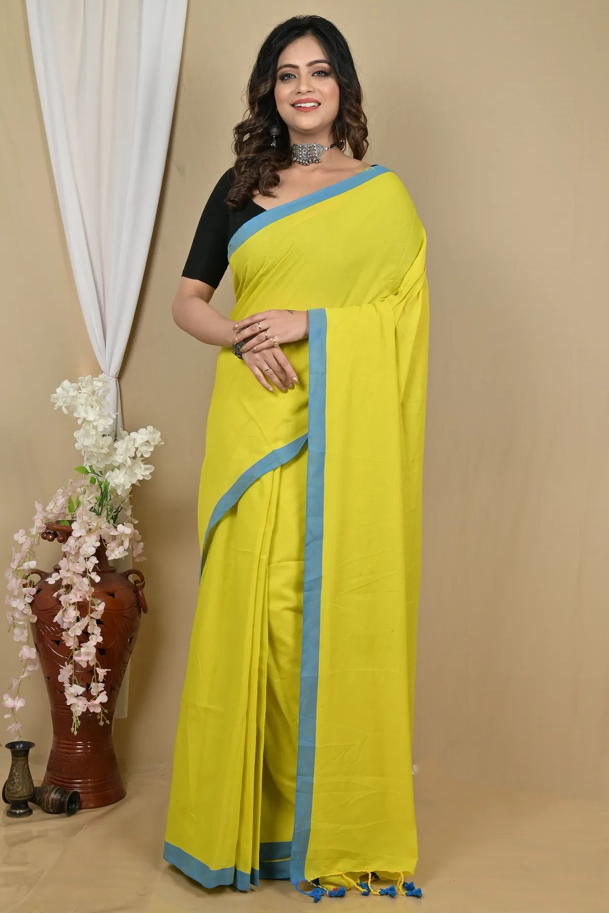 DipDiya Pure Cotton Lemon Yellow Gittu Classic Bengali Handloom Sarees