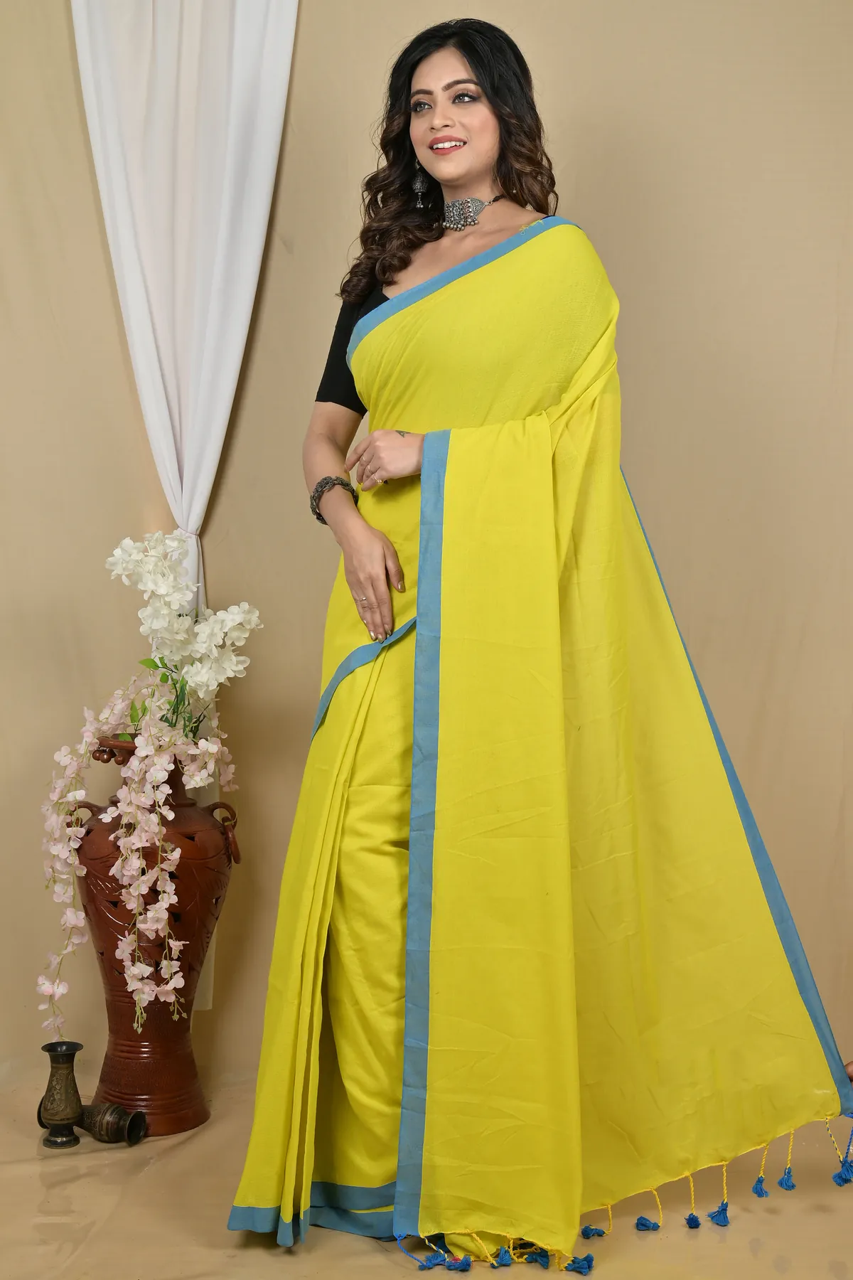 DipDiya Pure Cotton Lemon Yellow Gittu Classic Bengali Handloom Sarees