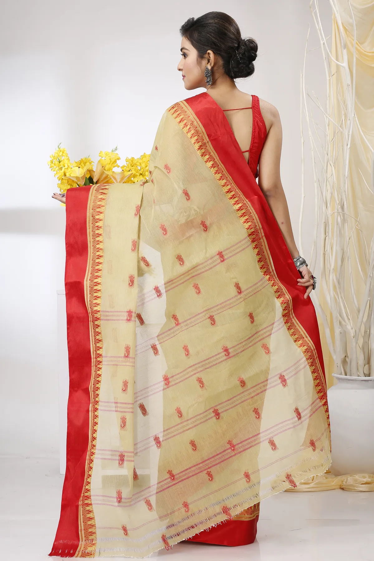 DipDiya Pure Cotton Light Brown Lagan Handloom Heritage Tant Sarees