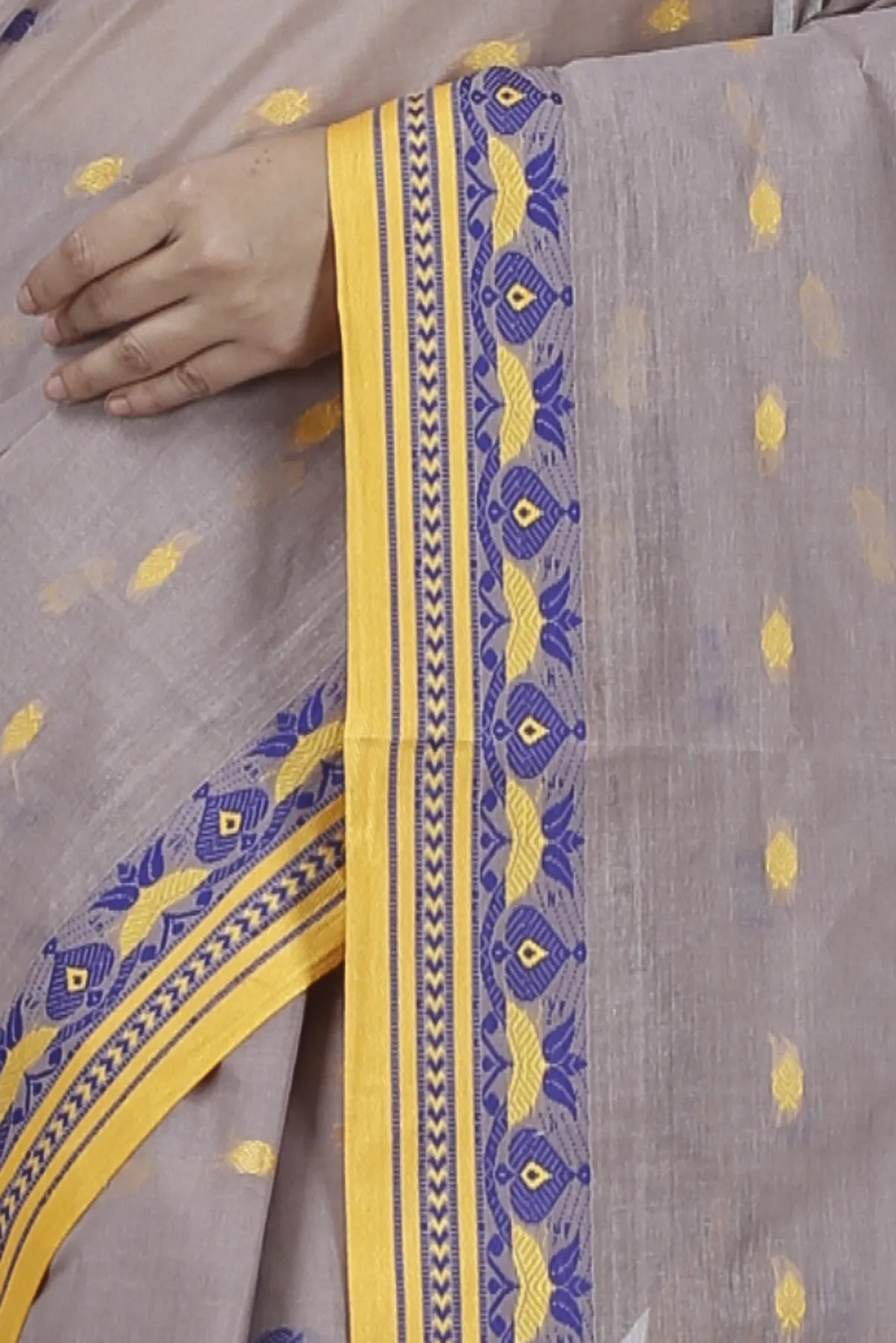 DipDiya Pure Cotton Light Brown Uvra Classic Bengali Tant Sarees