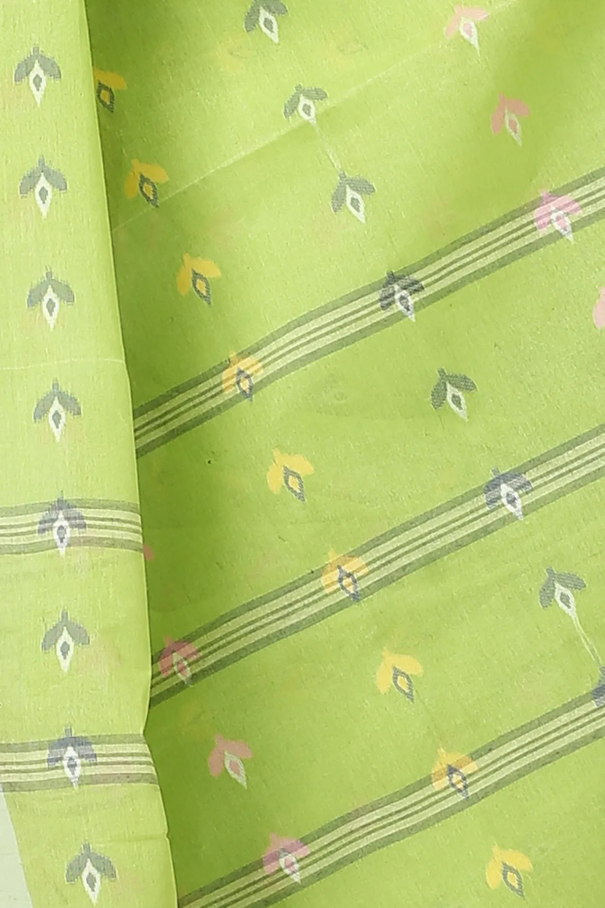 DipDiya Pure Cotton Light Green Numan Loom to Love Tant Sarees