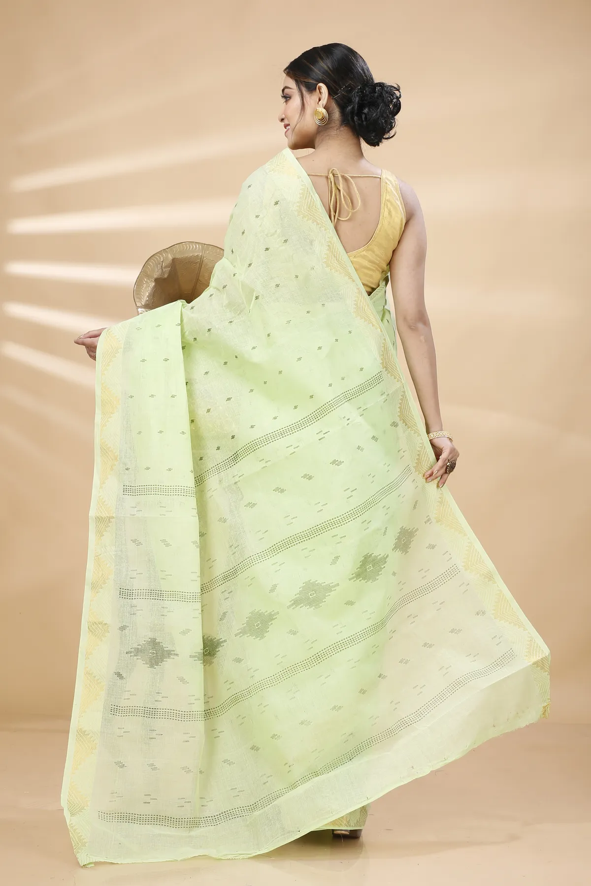 DipDiya Pure Cotton Light Green Porna Tradition in Every Thread Printed Tant Sarees
