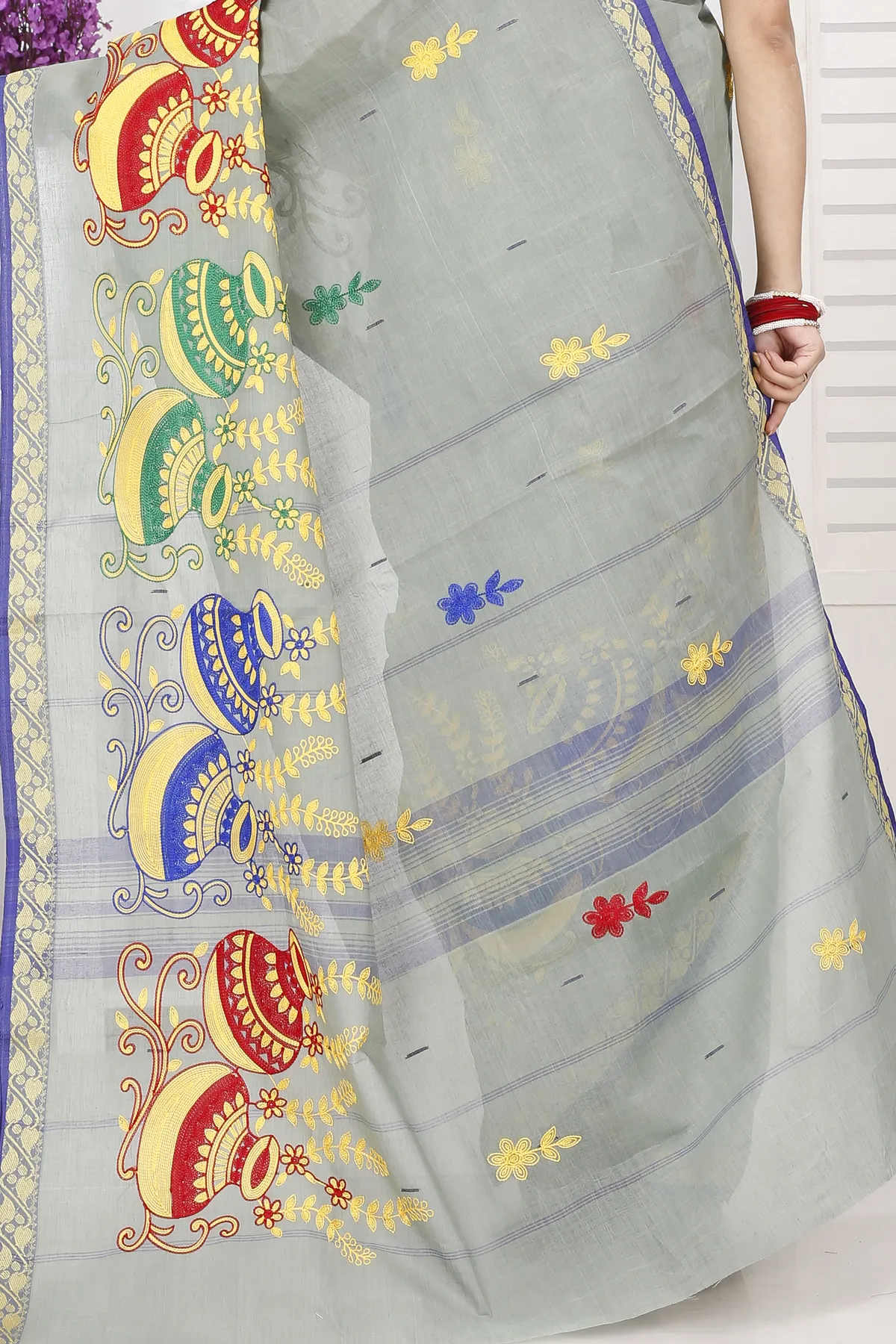 DipDiya Pure Cotton Light Grey Embi Gaela Ghot A Legacy Woven Embroidery Tant Sarees