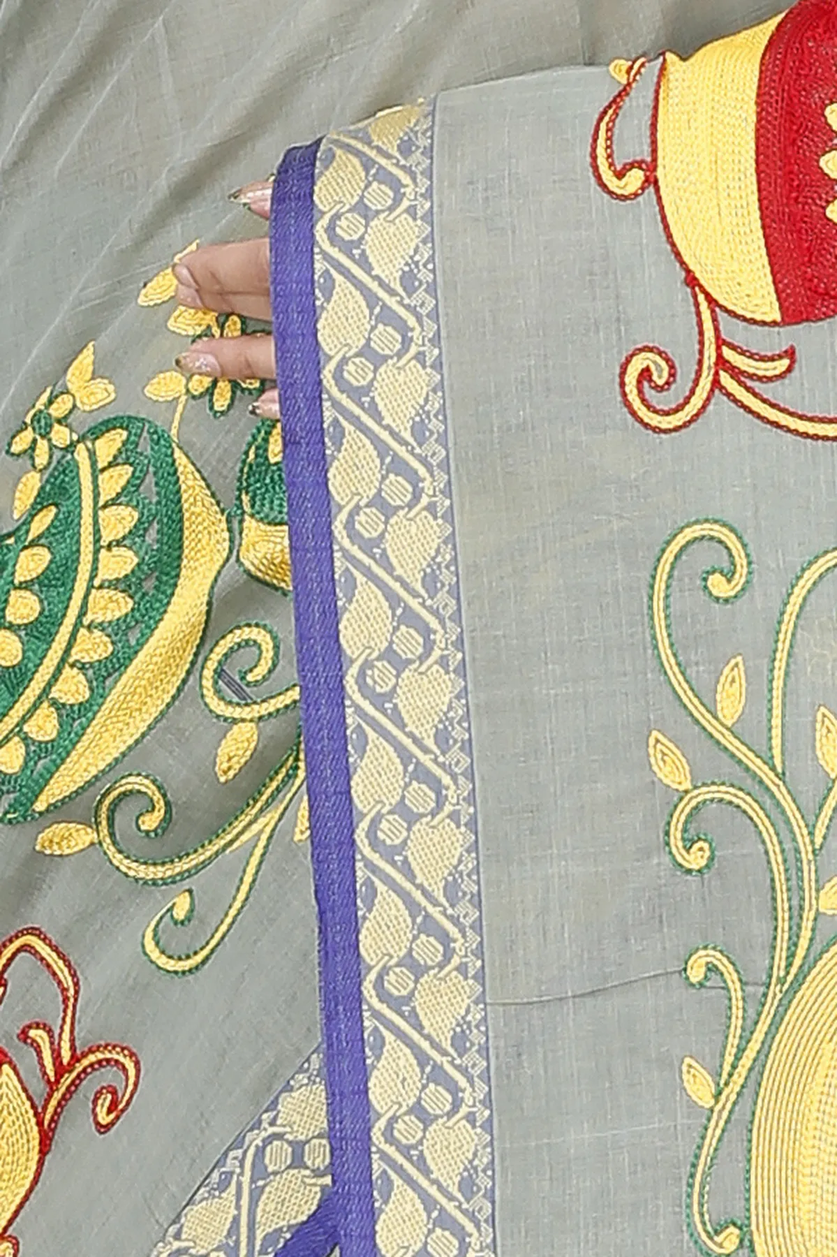 DipDiya Pure Cotton Light Grey Embi Gaela Ghot A Legacy Woven Embroidery Tant Sarees