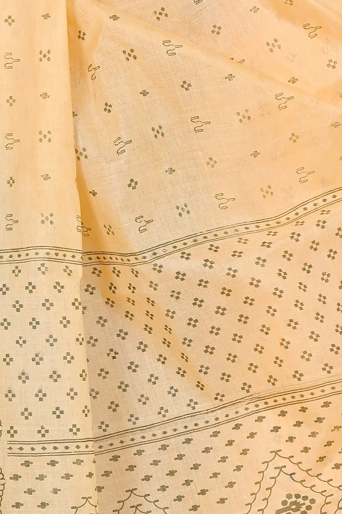 DipDiya Pure Cotton Light Orange Liko Bengal in Every Thread Printed Tant Sarees