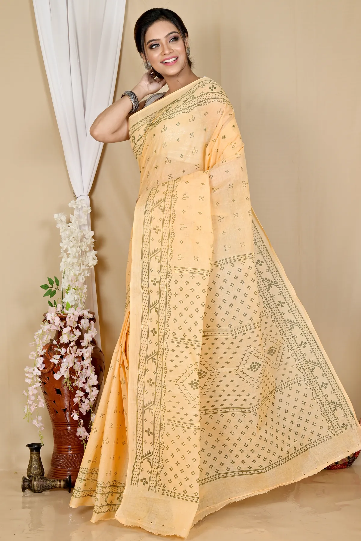 DipDiya Pure Cotton Light Orange Liko Bengal in Every Thread Printed Tant Sarees