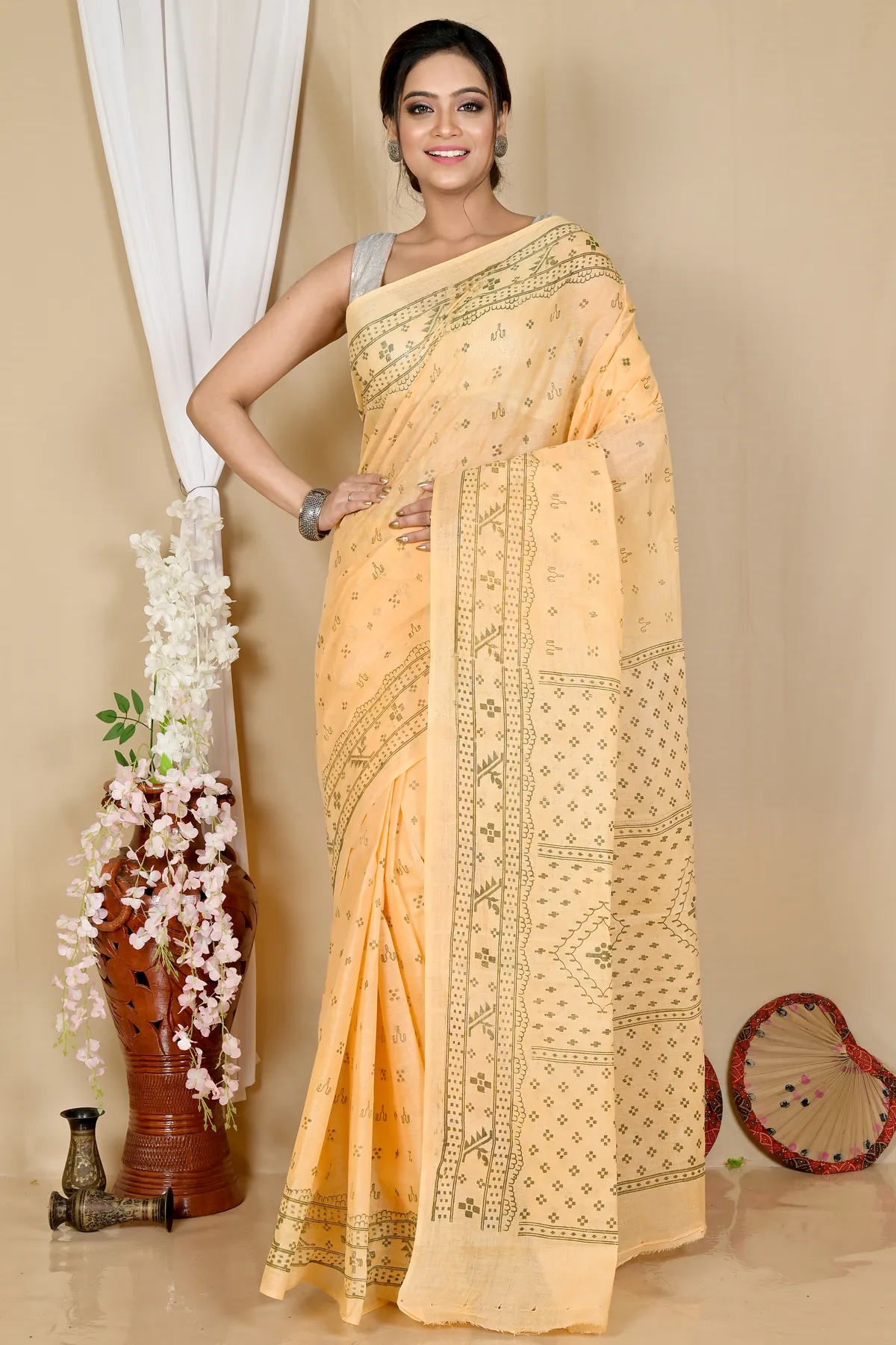 DipDiya Pure Cotton Light Orange Liko Bengal in Every Thread Printed Tant Sarees