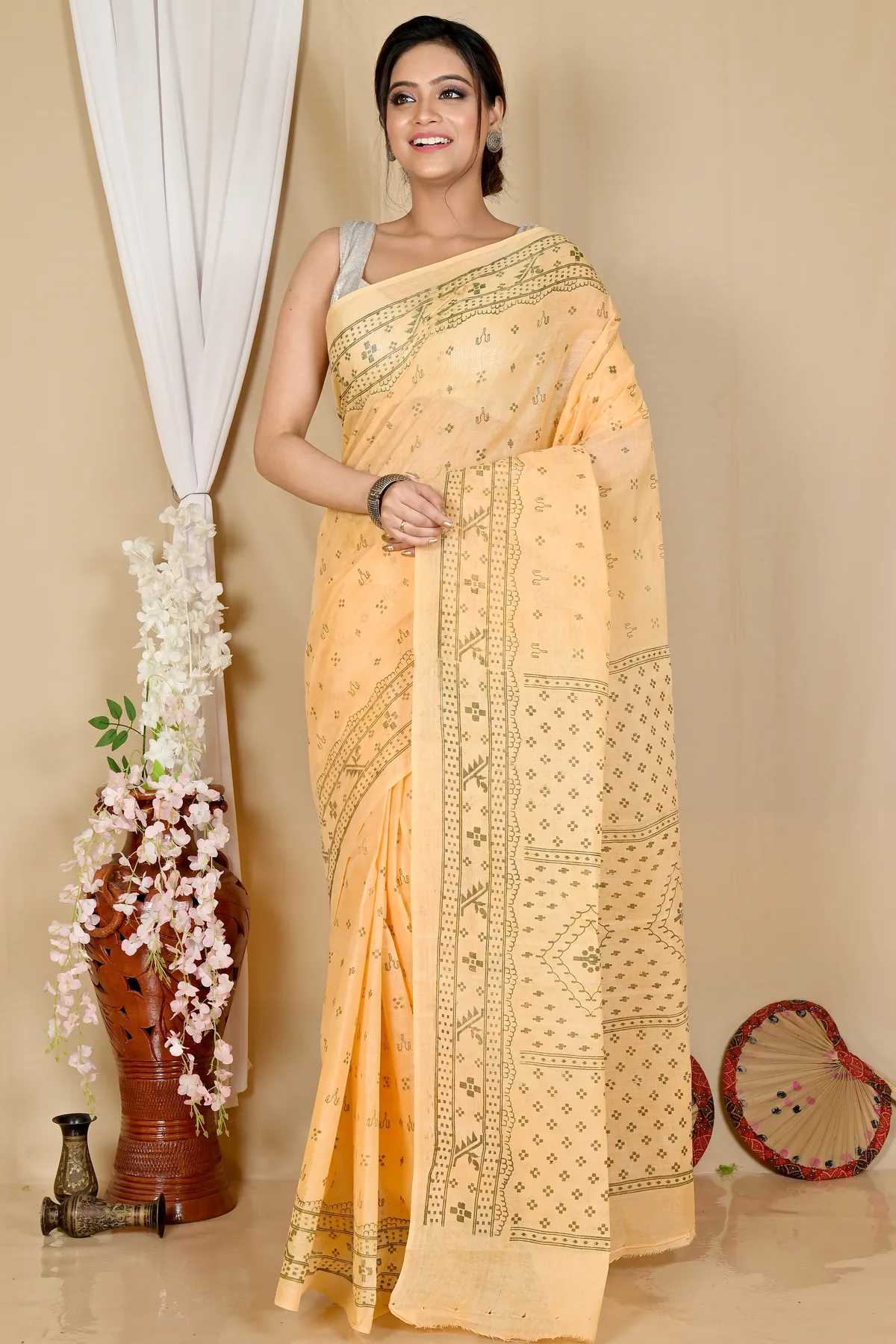 DipDiya Pure Cotton Light Orange Liko Bengal in Every Thread Printed Tant Sarees