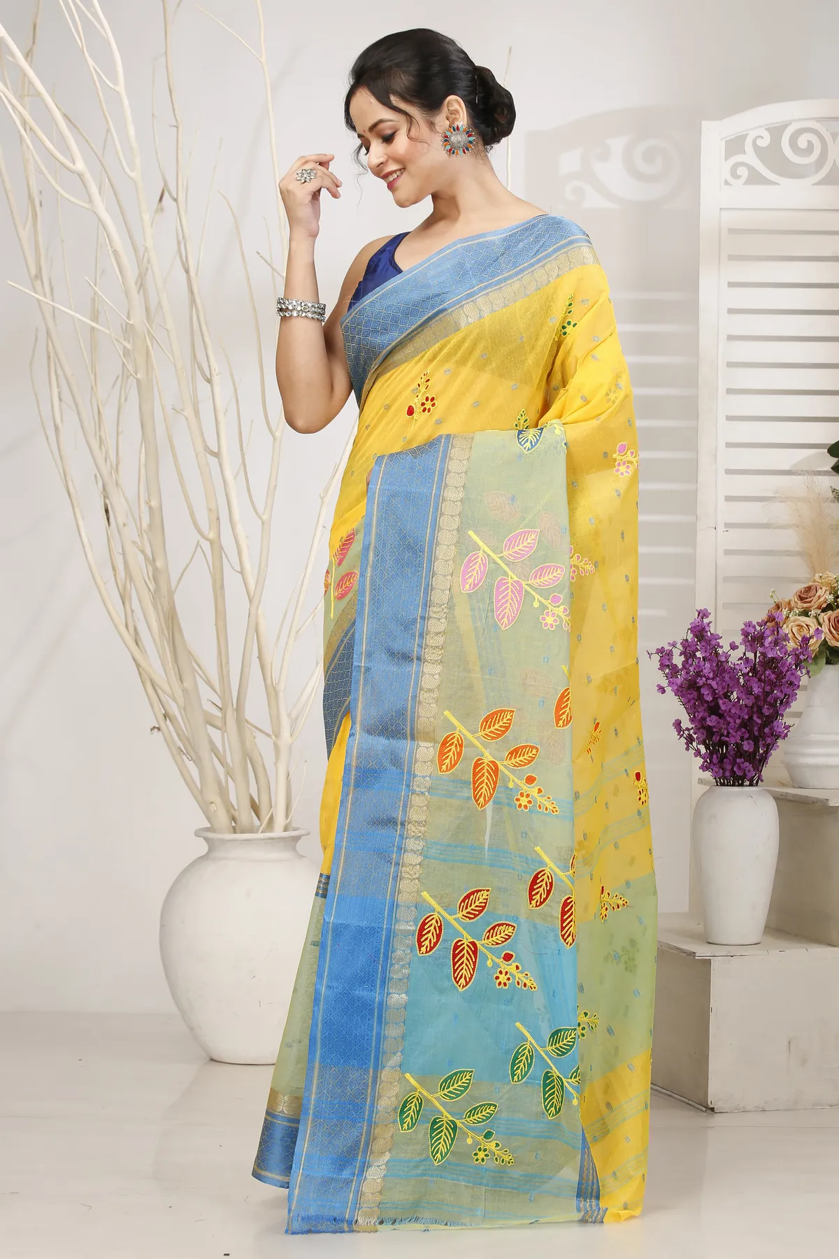 DipDiya Pure Cotton Light Yellow Embi Ganga Pata A Legacy Woven Embroidery Tant Sarees