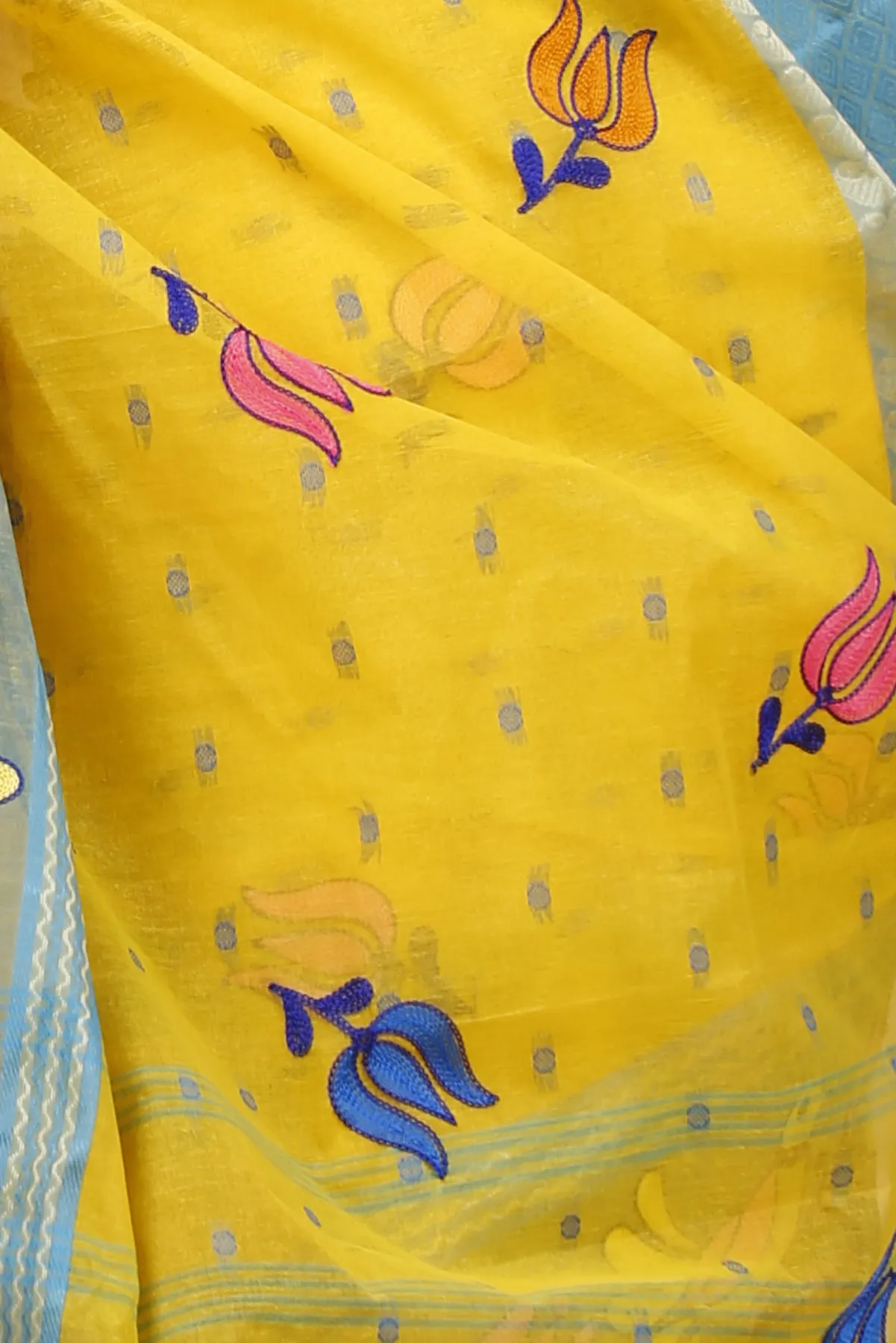 DipDiya Pure Cotton Light Yellow Embi Ganga Sib Timeless Elegance Embroidery Tant Sarees