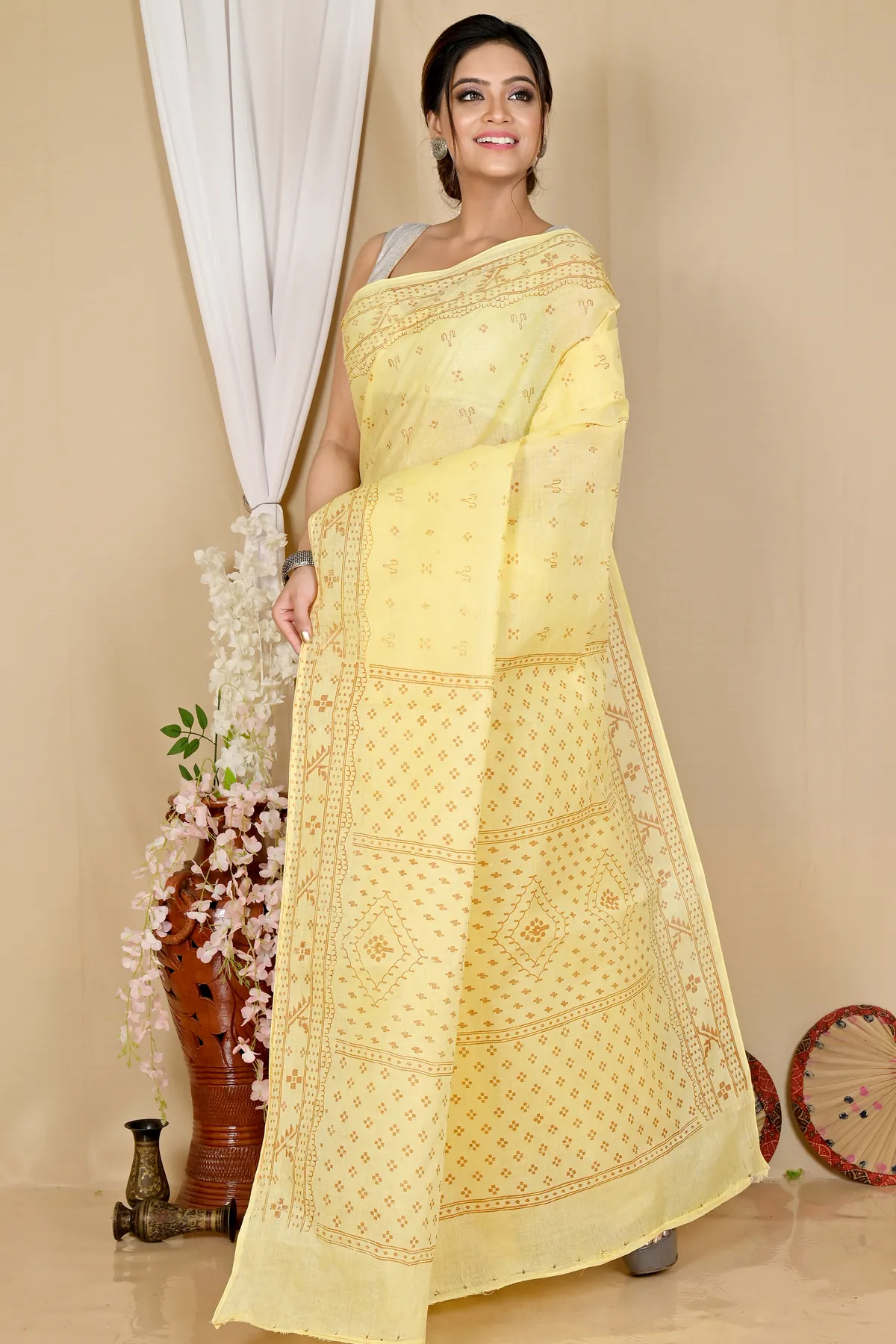 DipDiya Pure Cotton Light Yellow Liko Artisan Woven Printed Tant Sarees