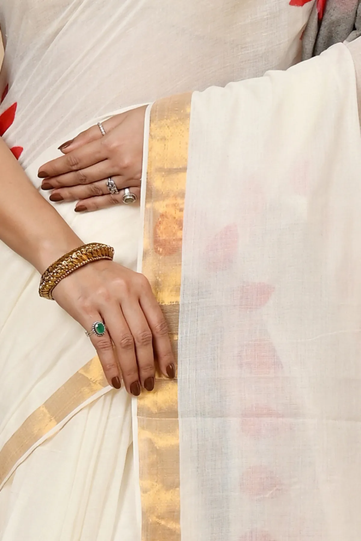 DipDiya Pure Cotton Multi-Coloured Hataka Handcrafted Elegance Hand Painted Sarees