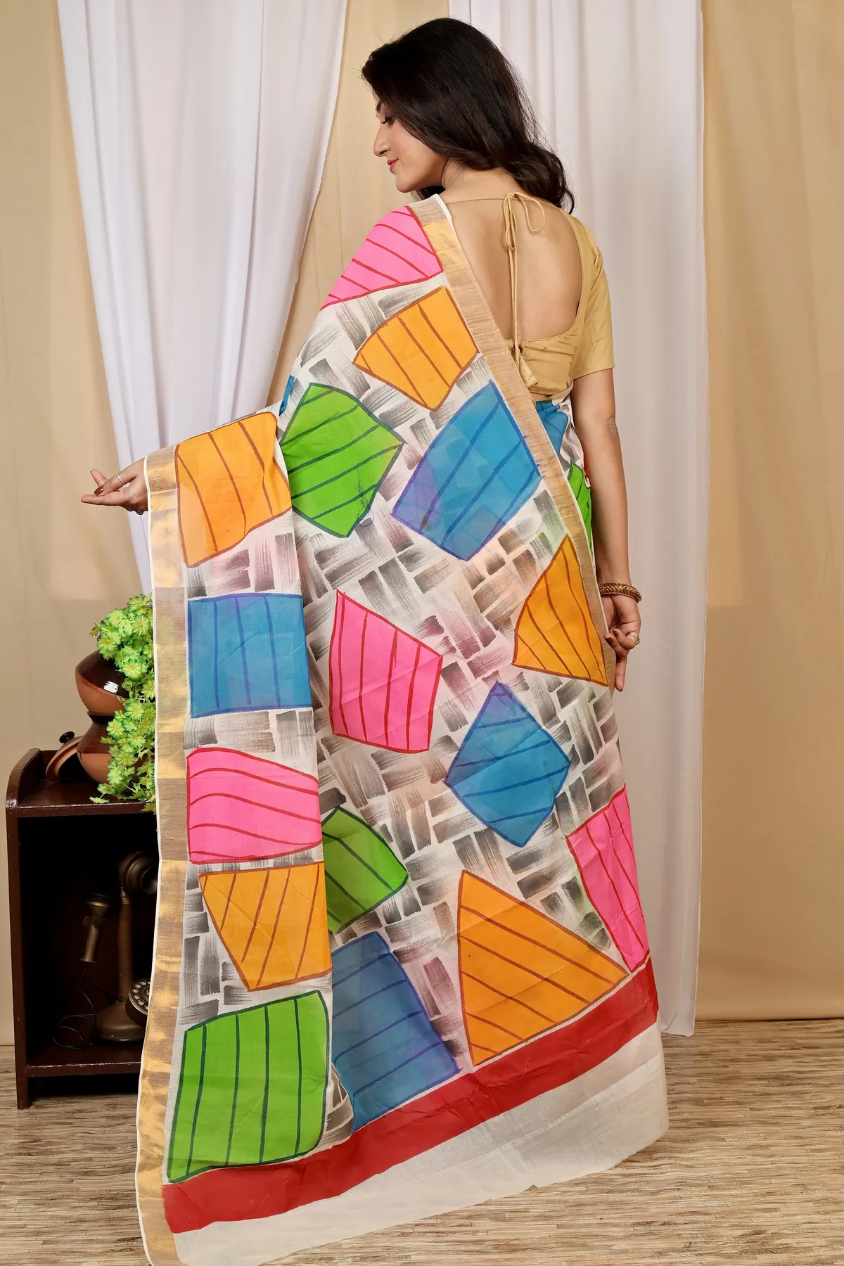DipDiya Pure Cotton Multi-Coloured Hataka Traditional Bengali Hand Painted Sarees