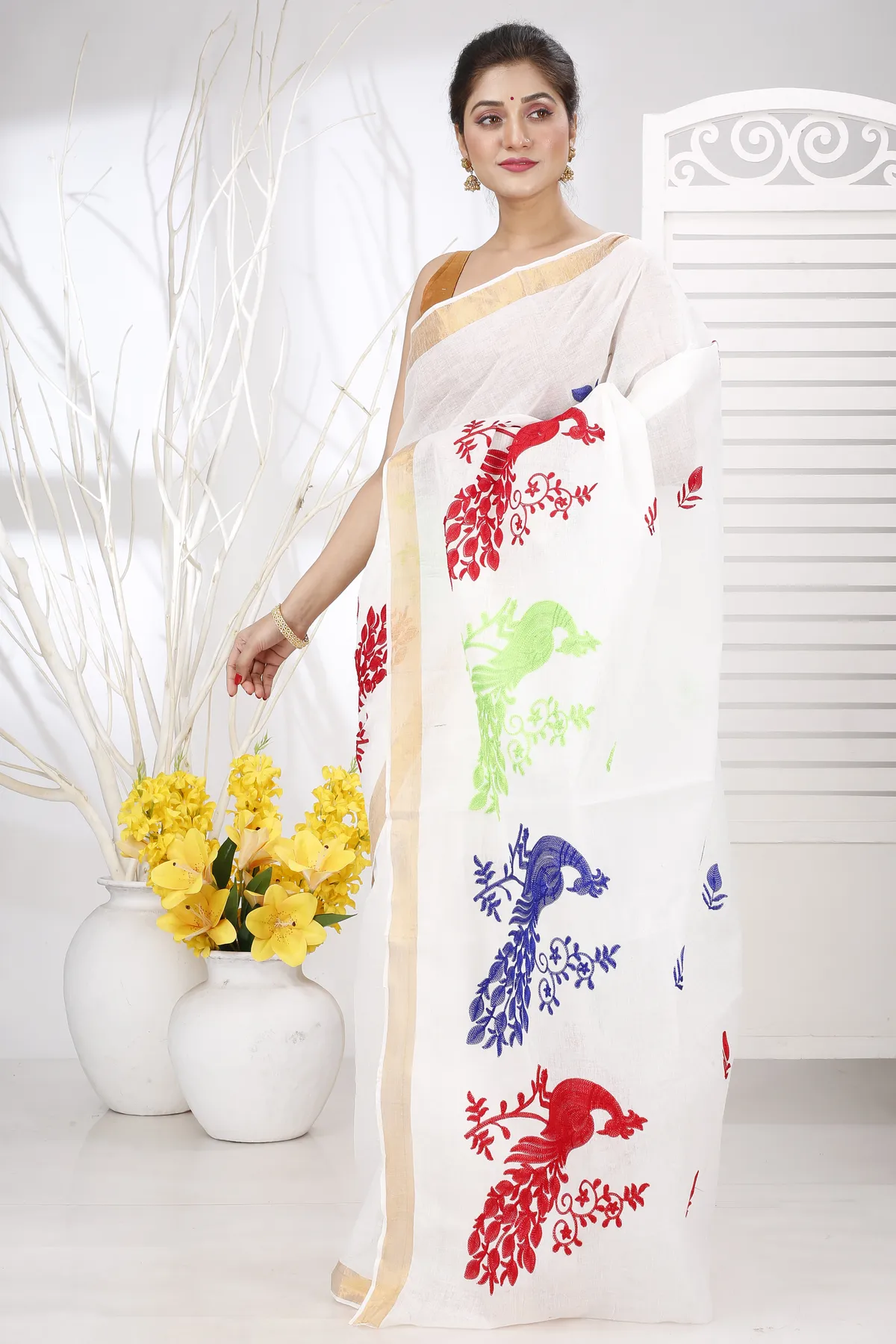 DipDiya Pure Cotton Multi-Coloured Leo Classic Bengali Embroidery Tant Sarees