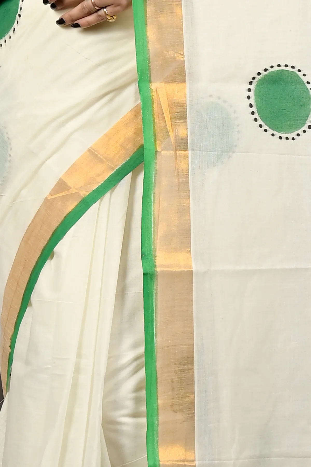 DipDiya Pure Cotton Multi Hataka Traditional Bengali Hand Painted Sarees