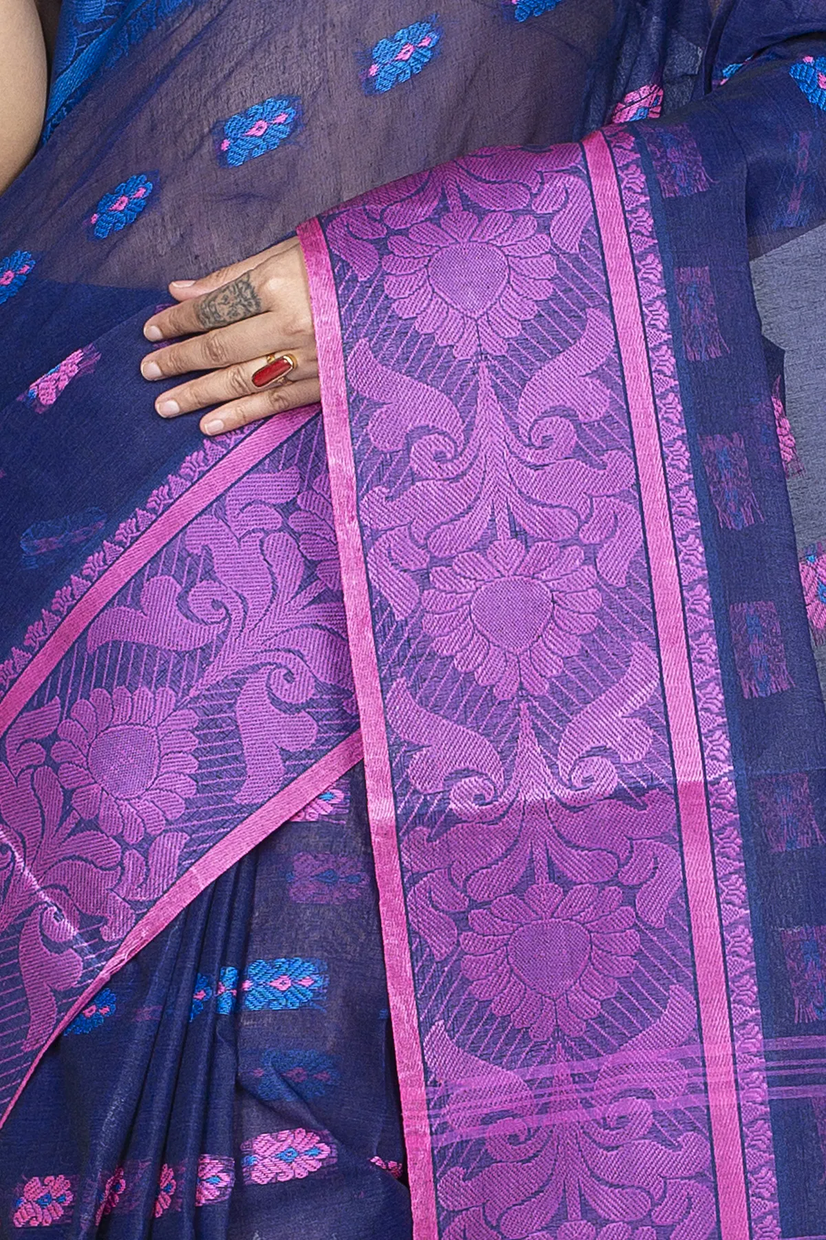DipDiya Pure Cotton Naby Blue Akriti Stories of Bengal Tant Sarees