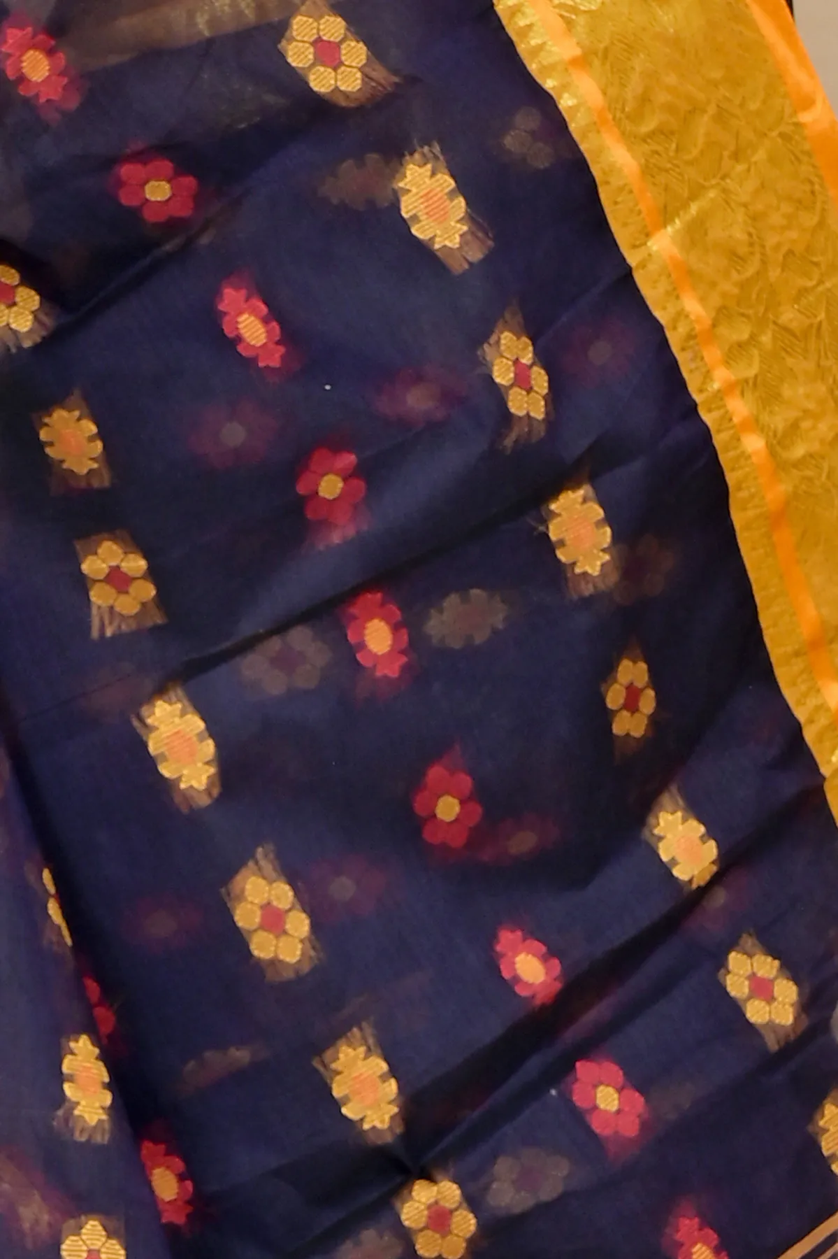DipDiya Pure Cotton Naby Blue Dui Has Woven with Love Tant Sarees
