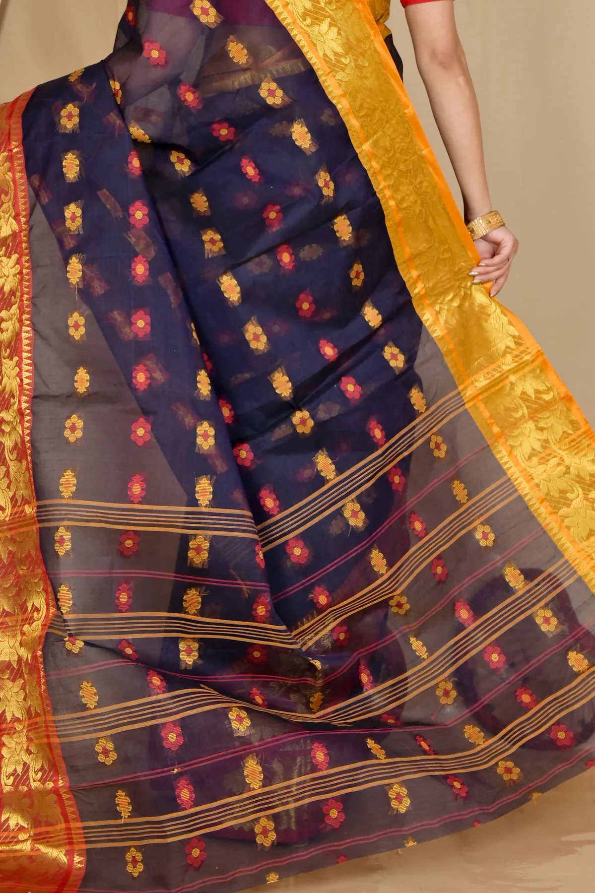DipDiya Pure Cotton Naby Blue Dui Has Woven with Love Tant Sarees