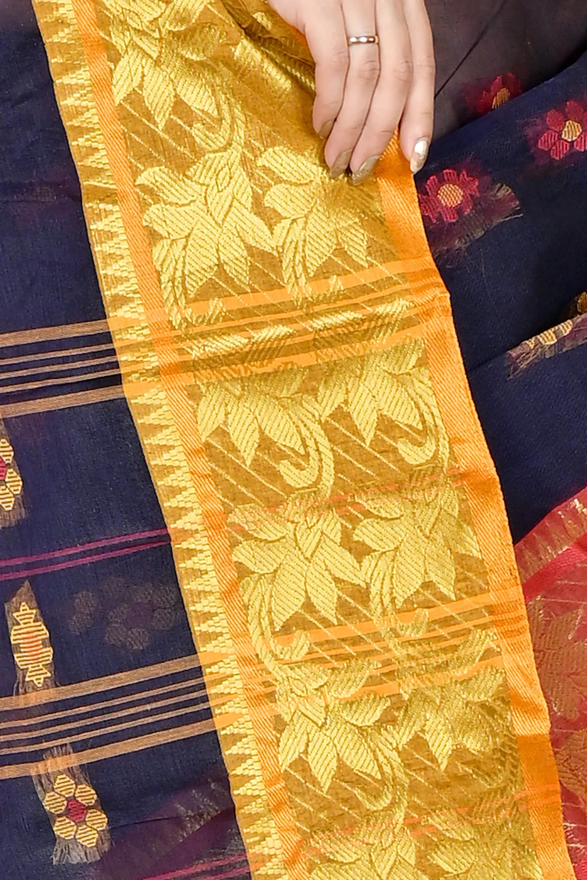 DipDiya Pure Cotton Naby Blue Dui Has Woven with Love Tant Sarees