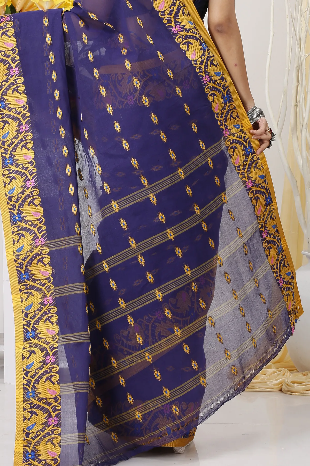 DipDiya Pure Cotton Naby Blue Lucy Elegance in Every Weave Tant Sarees
