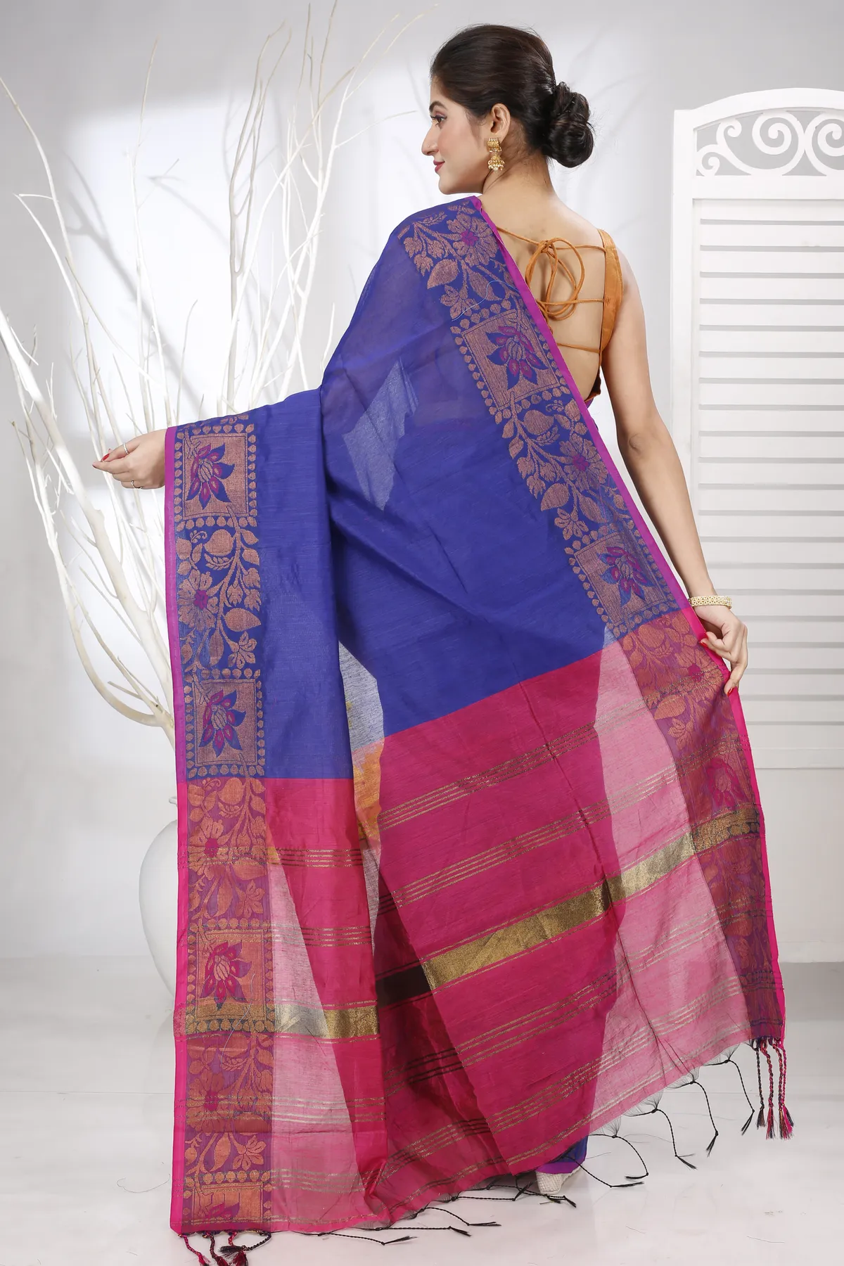 DipDiya Pure Cotton Naby Blue Swarno Essence of Bengal Handloom Sarees