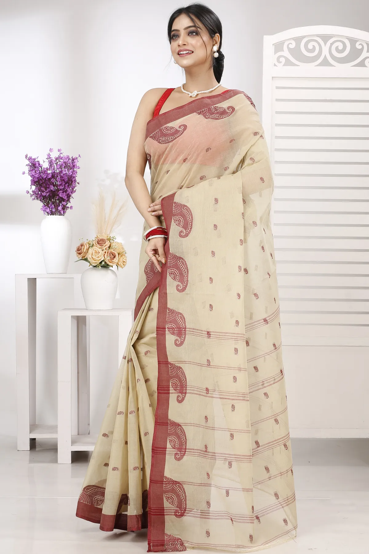 DipDiya Pure Cotton Off-White Epto Shonko Handloom Heritage Tant Sarees